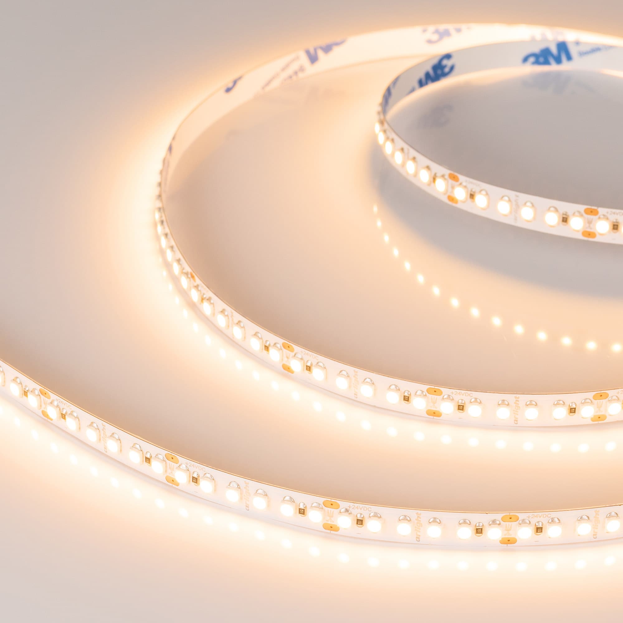 Светодиодная лента RT-A180-8mm 24V Warm2700 (14.4W/m, IP20, 3528, 5m) (Arlight, 14.4 Вт/м, IP20) 017419(1) — фото 1