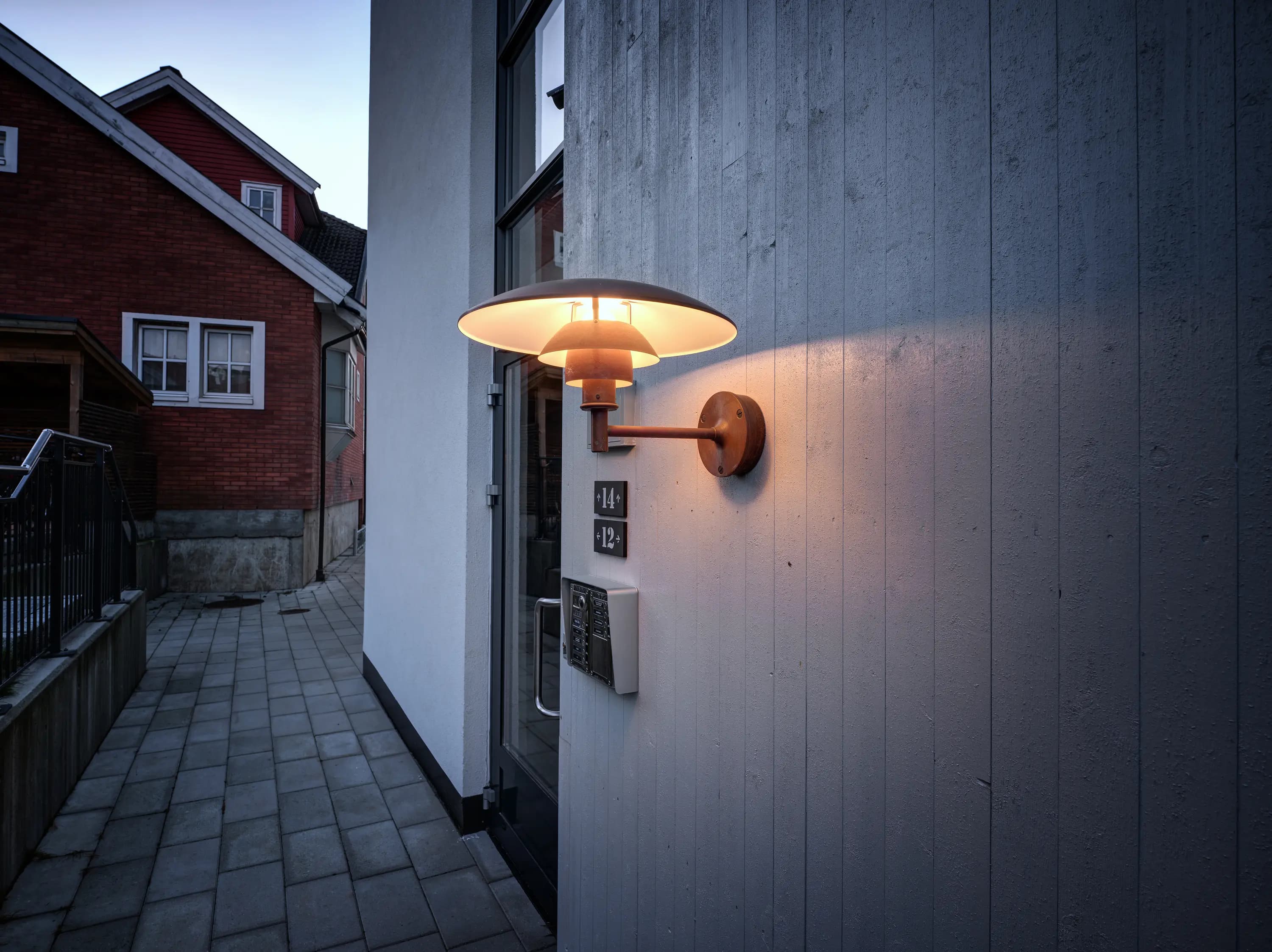 Louis Poulsen PH 4½-3 Outdoor Wall Lamp Brushed copper — фото 2