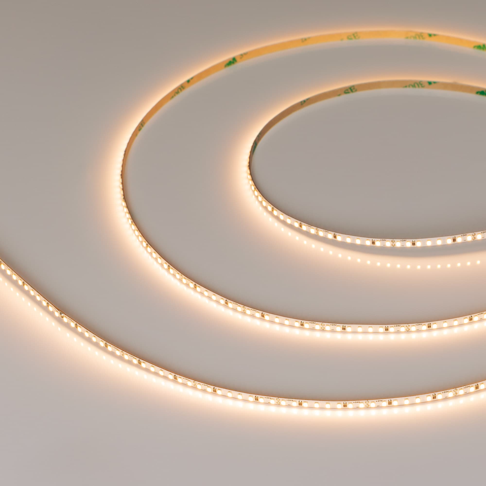 Светодиодная лента MICROLED-M240-4mm 24V Warm2700 (8 W/m, IP20, 2216, 5m) (Arlight, 130 лм/Вт) 047872 — фото 1