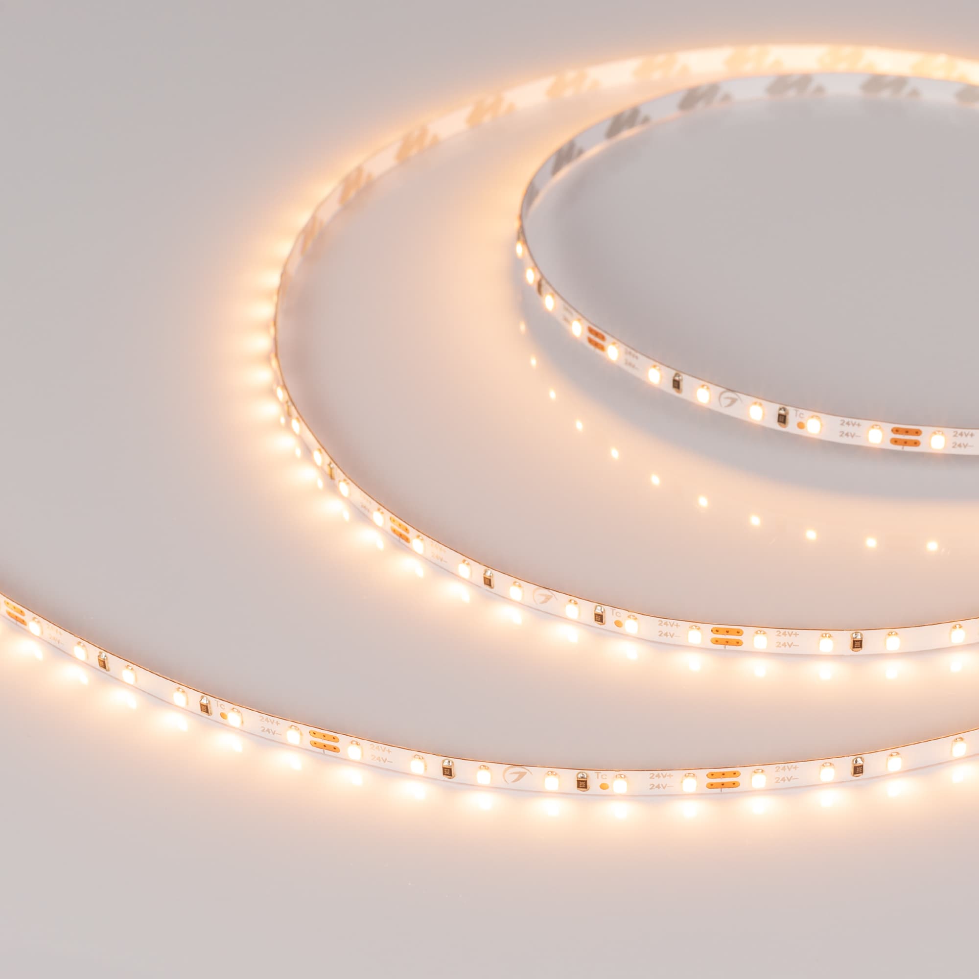 Светодиодная лента MICROLED-M120-4mm 24V Warm2700 (5.4 W/m, IP20, 2216, 5m) (Arlight, узкая) 024422(2) — фото 1