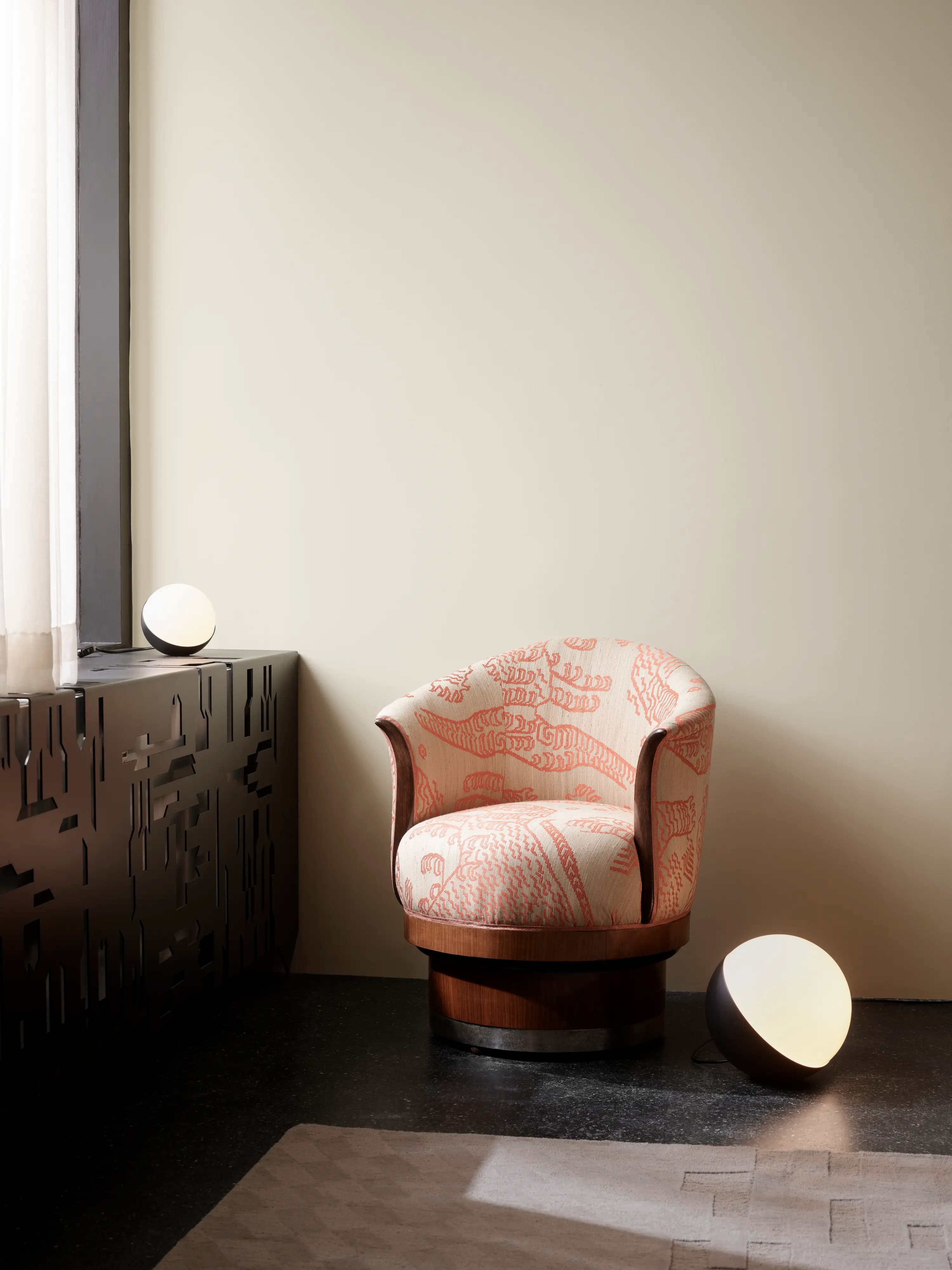 Louis Poulsen VL Studio Table/Floor Lamp Lacquered brass Ø 250 — фото 2