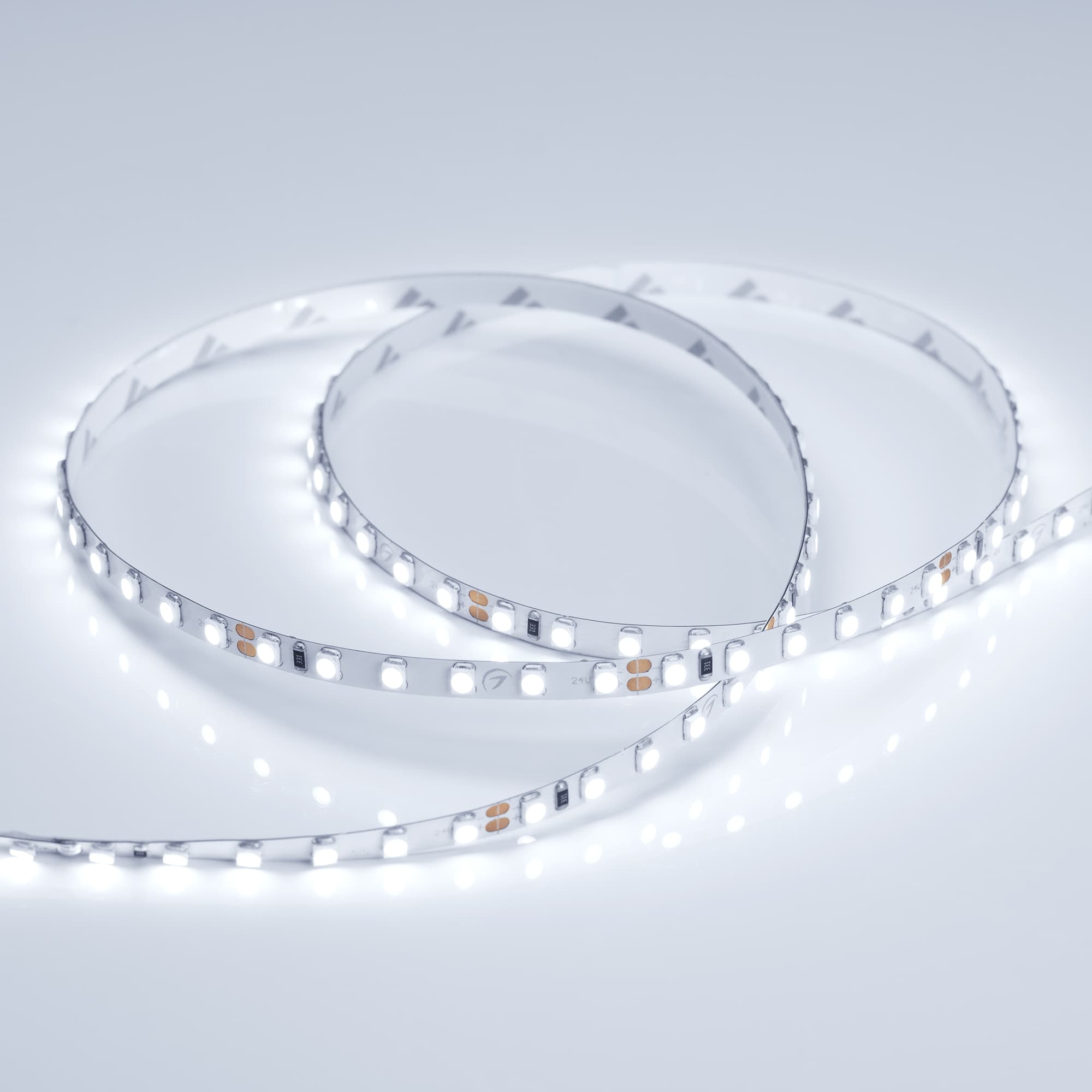 Светодиодная лента RT 2-5000 24V Cool 8K 5mm 2x (3528, 600 LED, LUX) (Arlight, 9.6 Вт/м, IP20) 015650 — фото 1