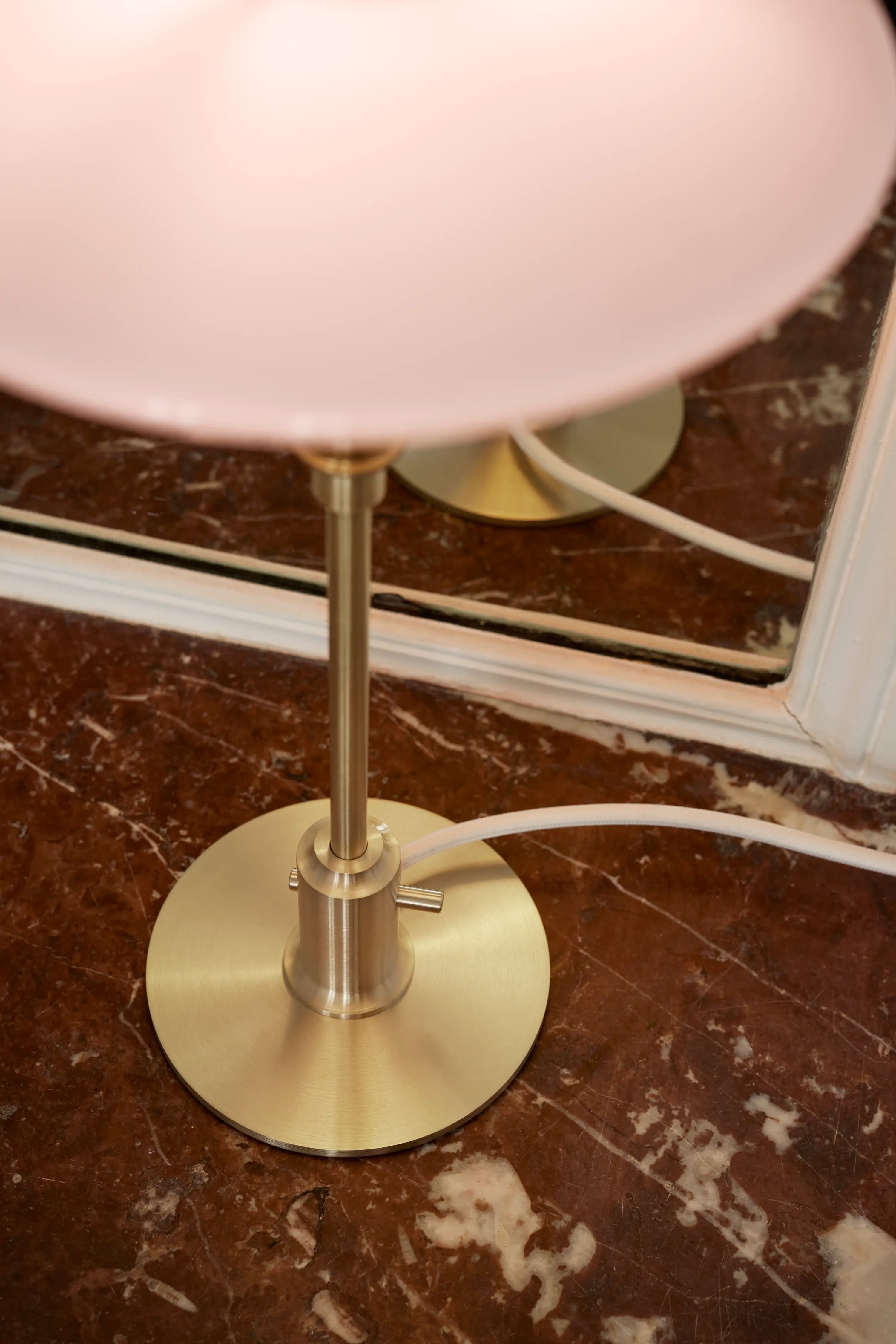 Louis Poulsen PH 2/1 Pale Rose Brass Table Lamp Pale rose — фото 7