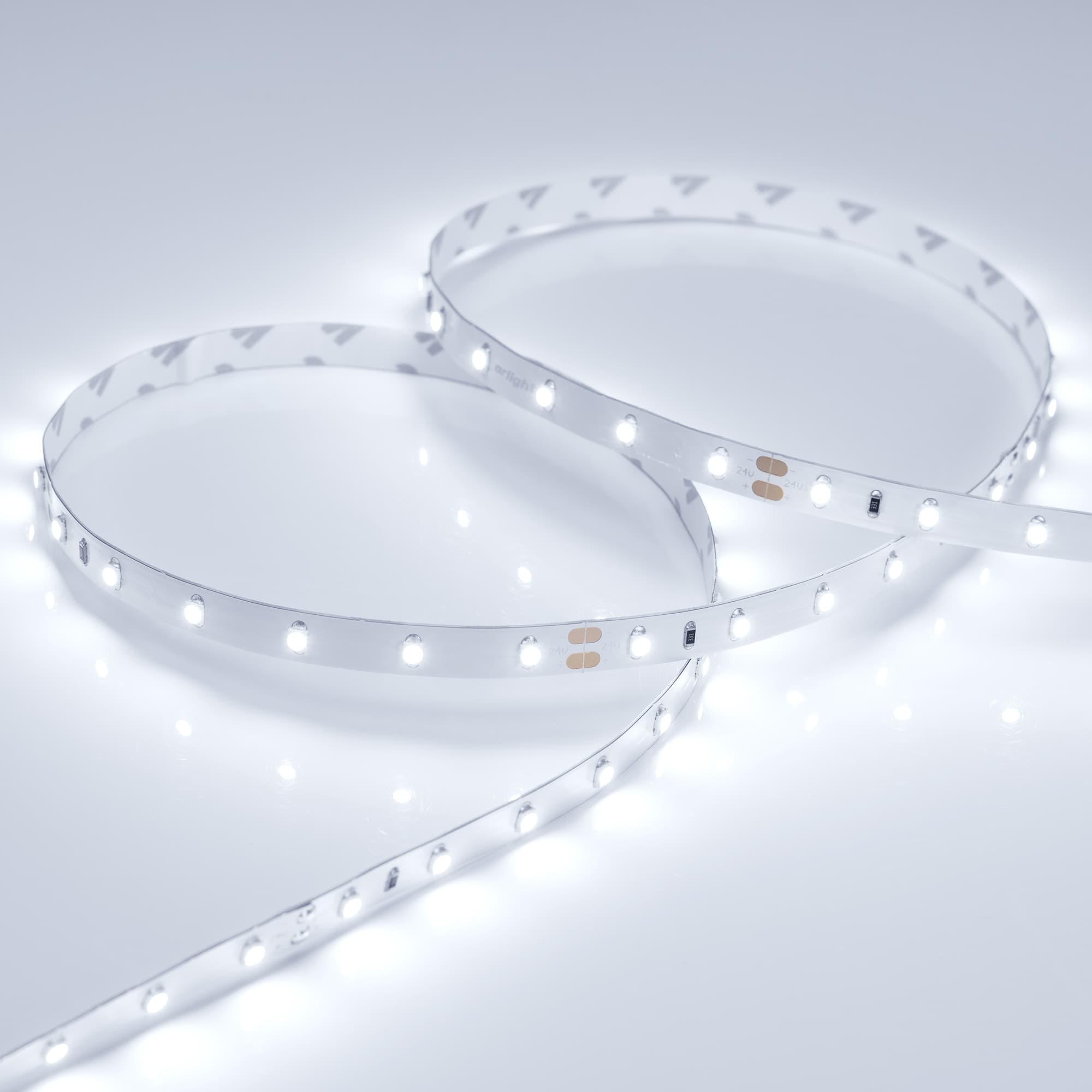 Светодиодная лента RT 2-5000 24V Cool 8K (3528, 300 LED, LUX) (Arlight, 4.8 Вт/м, IP20) 016147(1) — фото 2