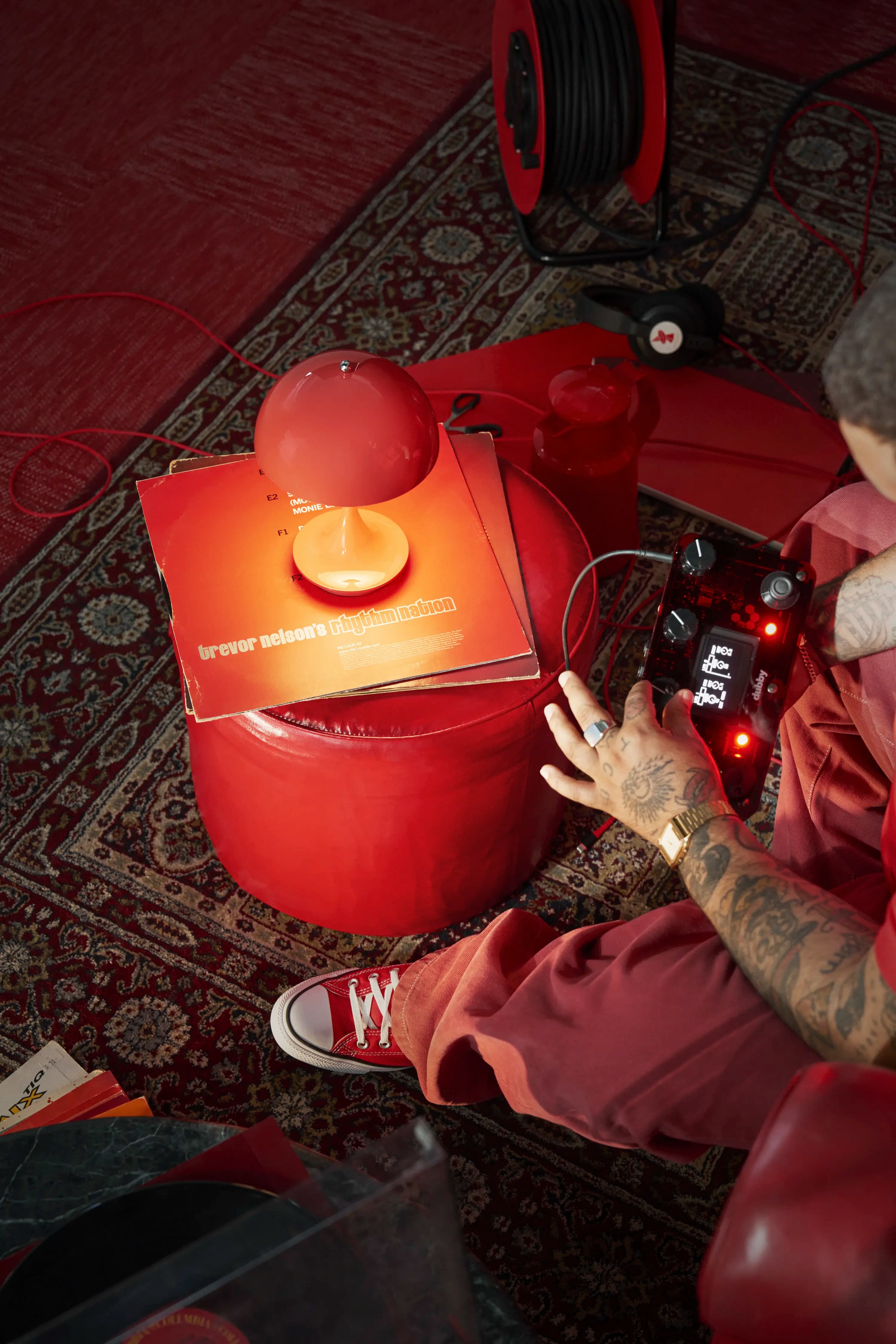 Louis Poulsen Panthella 160 Portable Lamp Opaque coral — фото 4