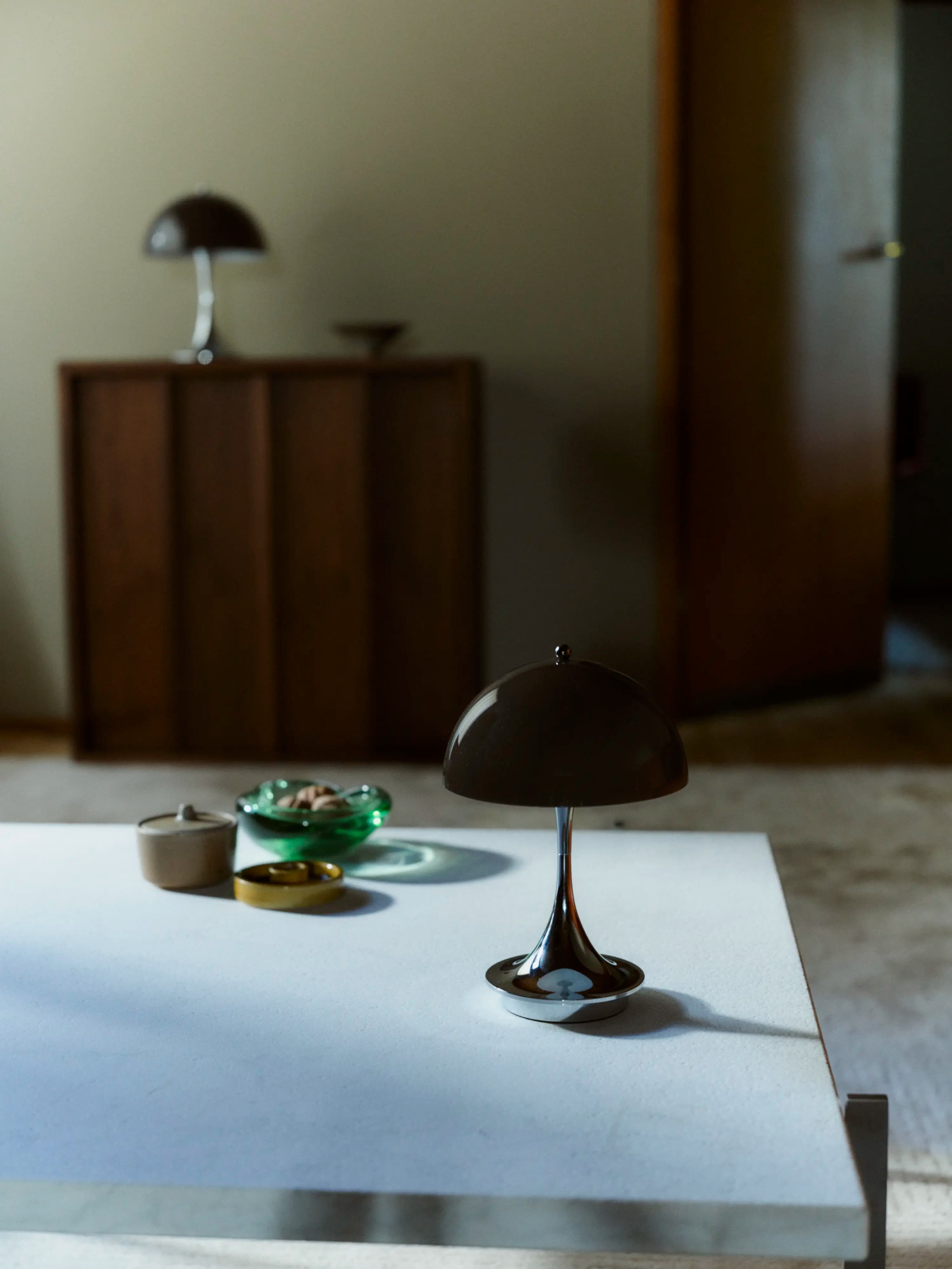 Louis Poulsen Panthella Portable Lamp The Originals Original opal brown Ø 160 — фото 6