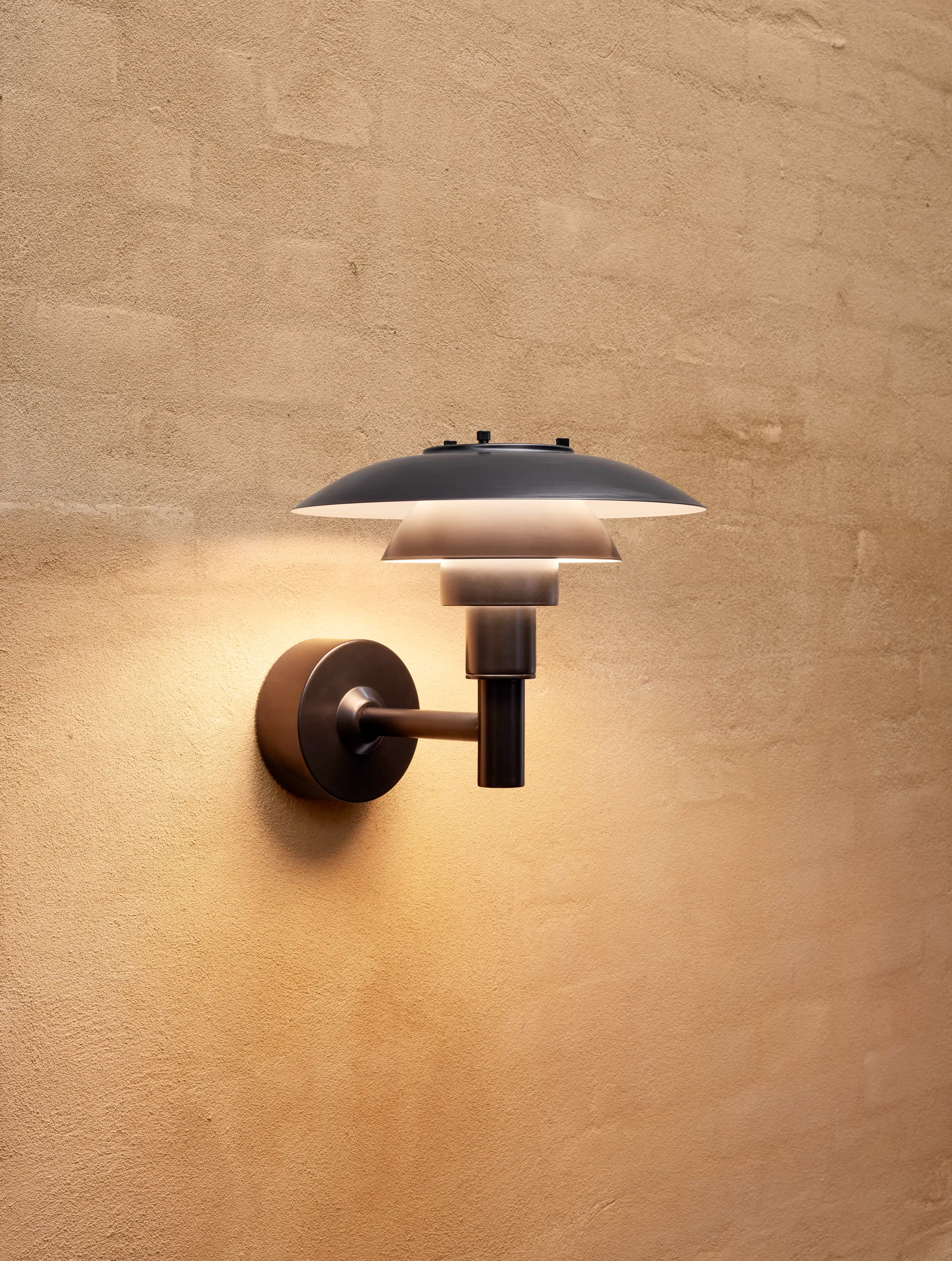 Louis Poulsen PH 3-2½ Outdoor Wall Lamp Black — фото 2