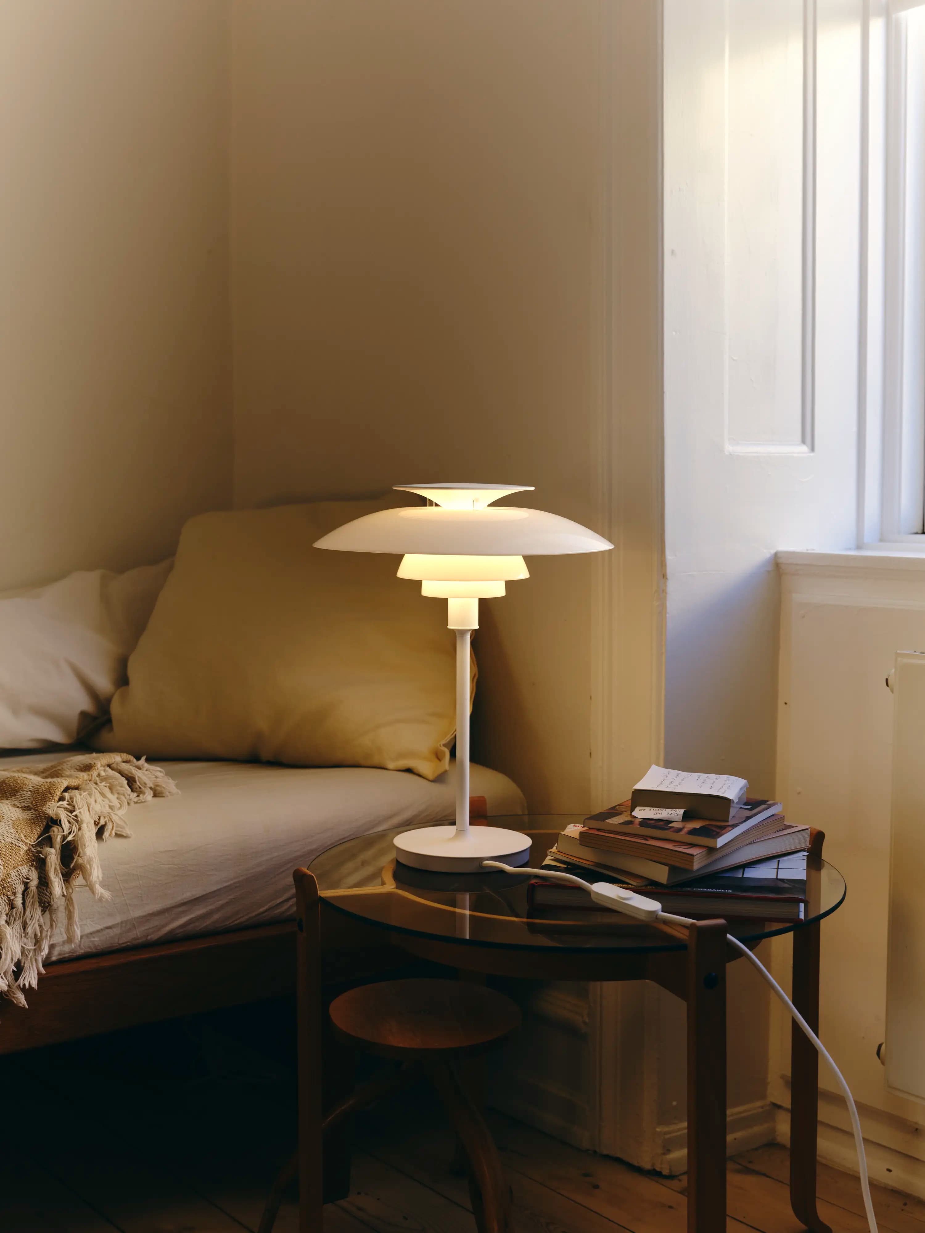 Louis Poulsen PH 80 Table Lamp Opal white/white — фото 11