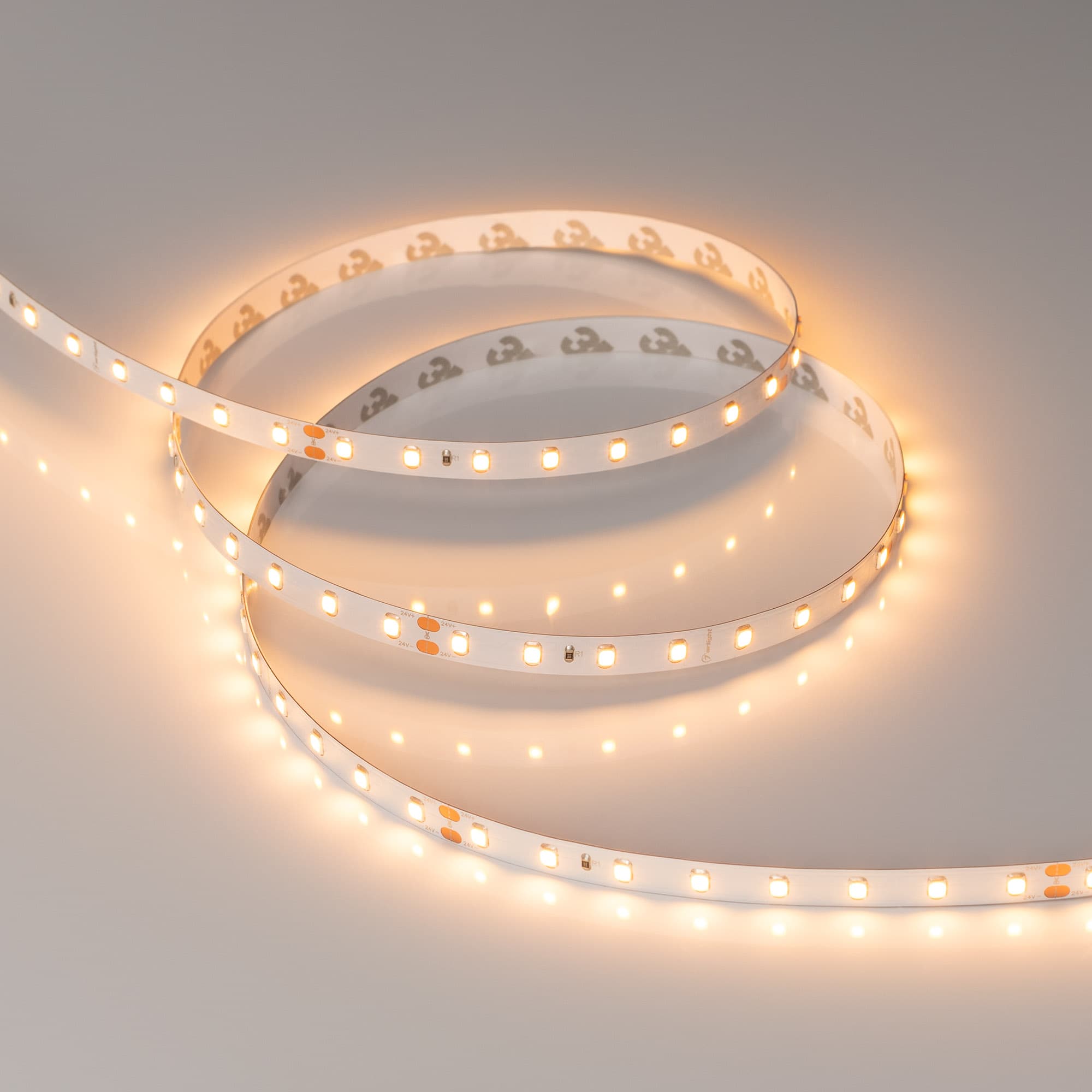 Светодиодная лента RT-A80-8mm 24V Warm2400 (6 W/m, IP20, 2835, 5m) (Arlight, высок.эфф.150 лм/Вт) 028526(2) — фото 2
