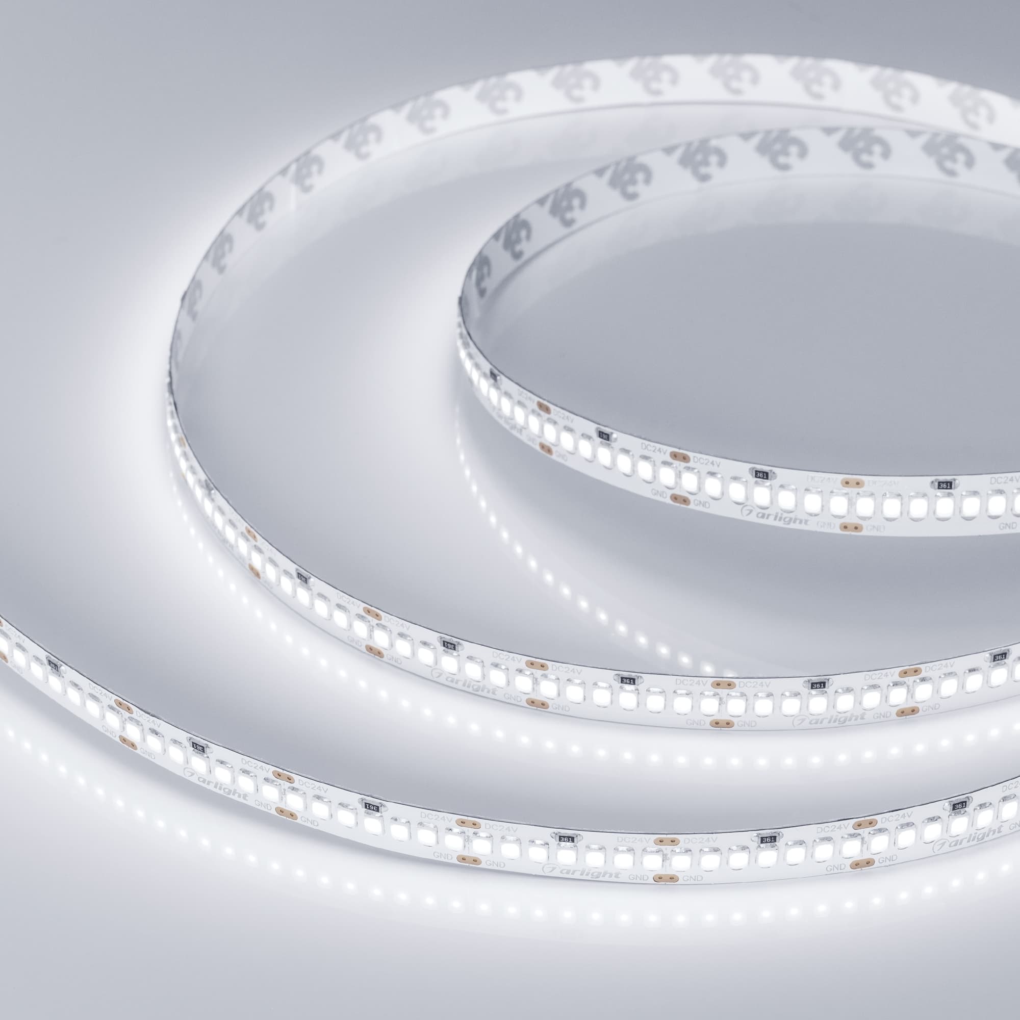 Светодиодная лента RT 2-5000 24V White5500 10mm (2835, 252 LED/m, LUX) (Arlight, 10 Вт/м, IP20) 023555 — фото 2