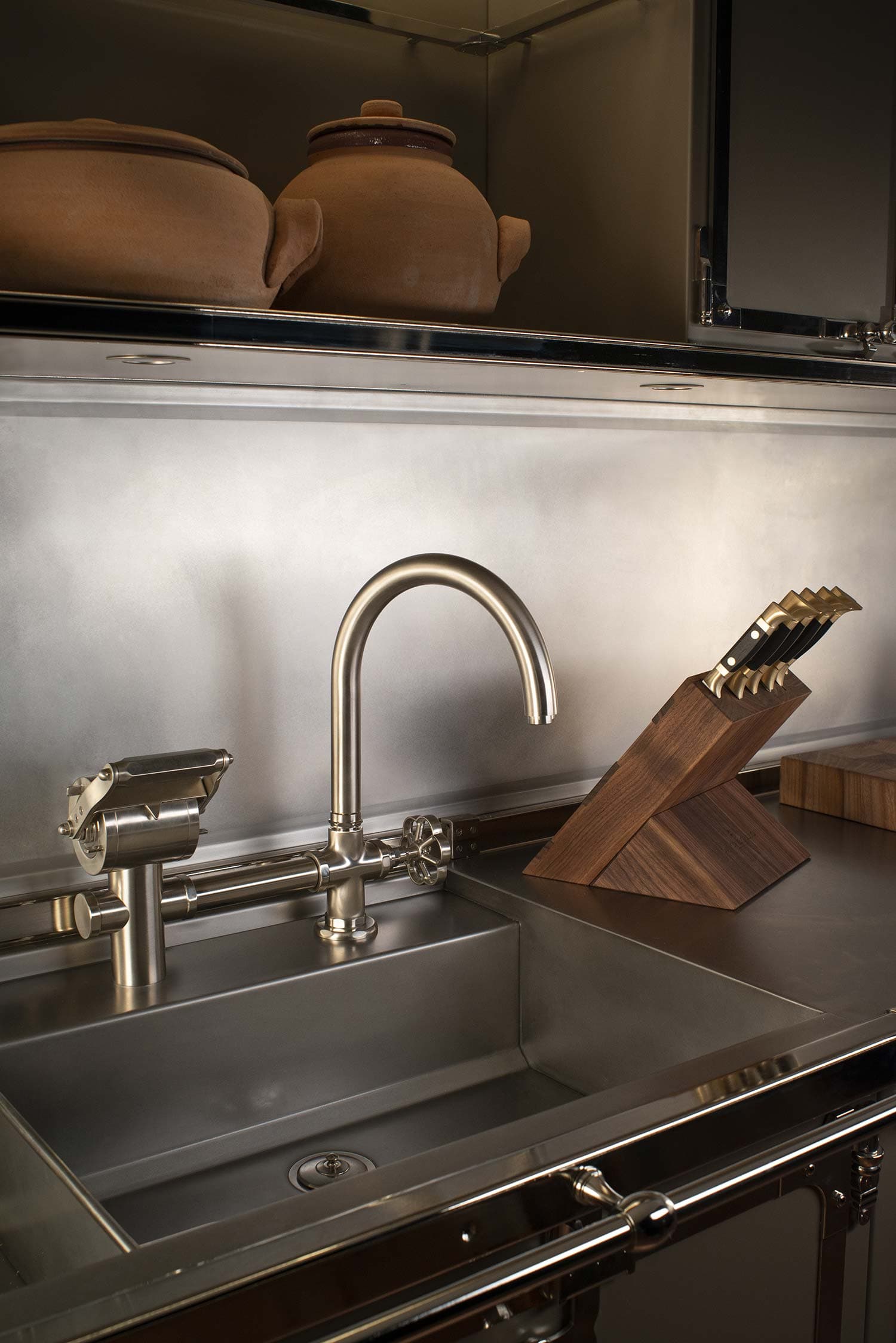 RESTART Однорычажный смеситель с изогнутым изливом — фото 13