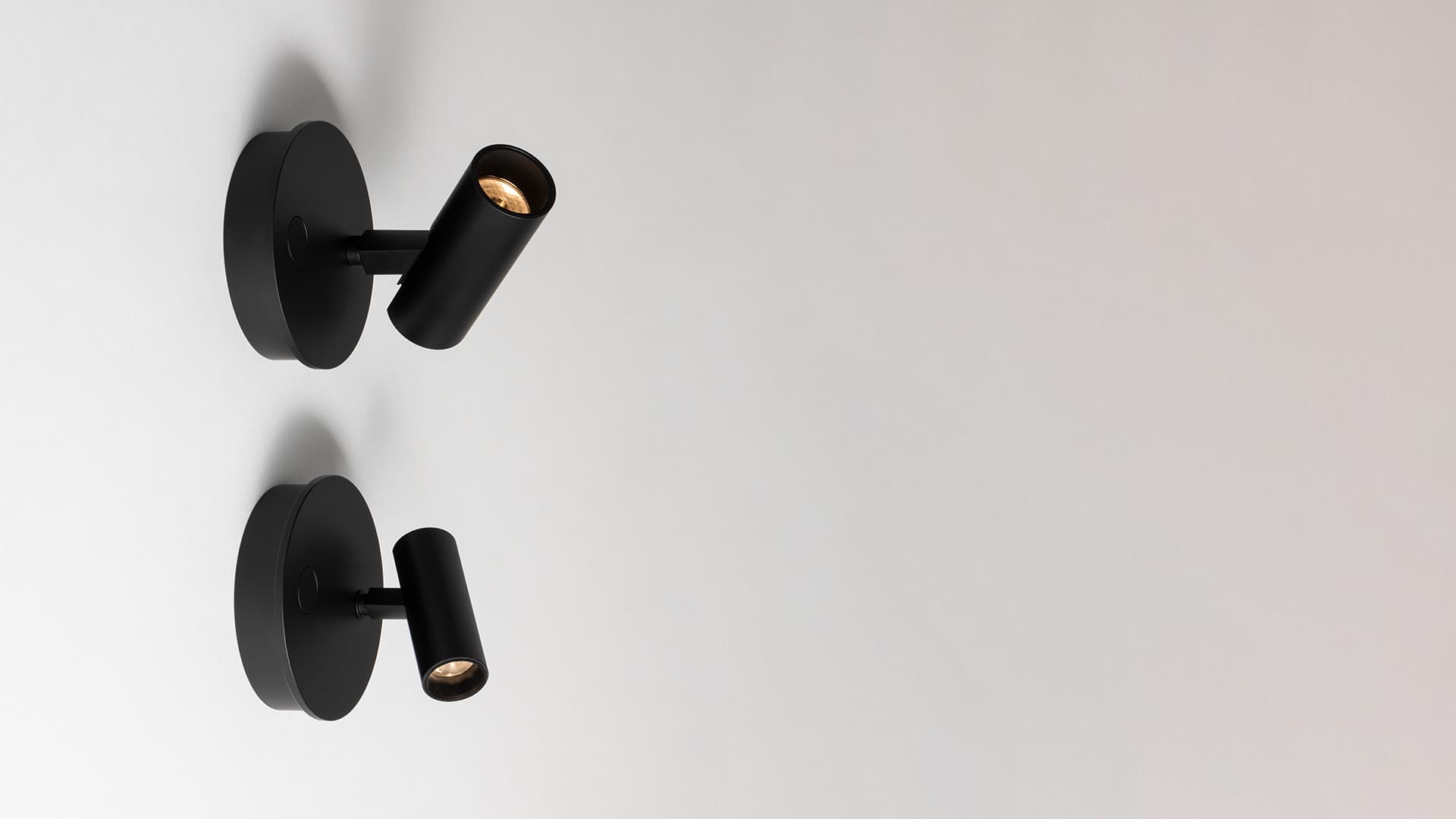 Бра Artemide Vector настенный 40, без выключателя, 2700K, 28°, белый — фото 1