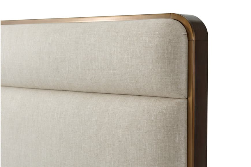 Двуспальная кровать Theodore Alexander Armand Upholstered US King Bed — фото 3