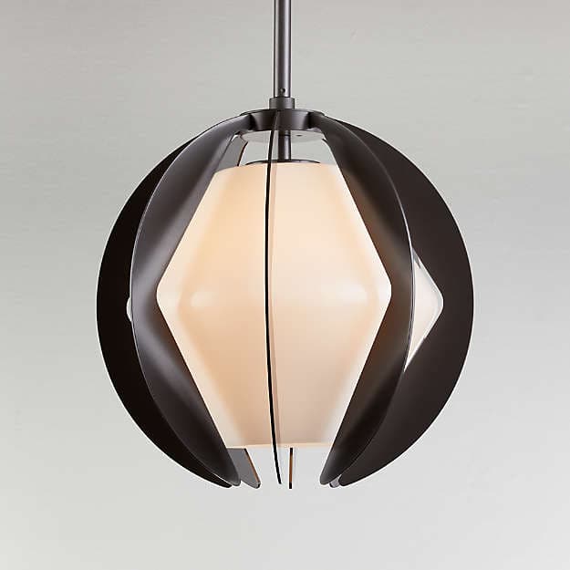 Подвесной светильник Crate and Barrel Puzol Outdoor Pendant Light