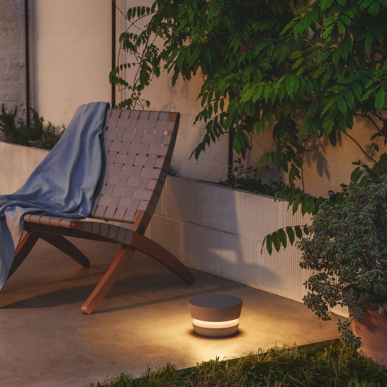 Напольный светильник VIBIA DOTS OUTDOOR Ø150 — фото 3
