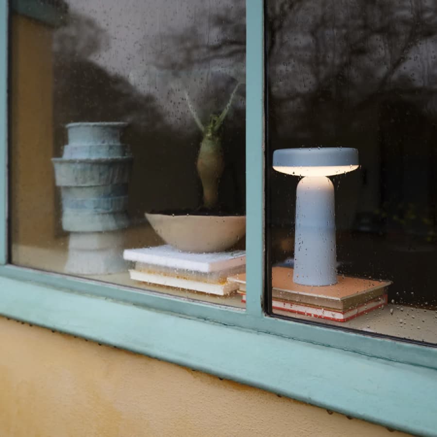 Настольный светильник Muuto Ease Portable Lamp — фото 12