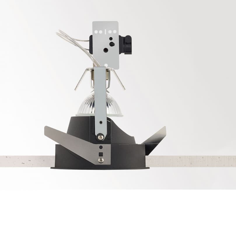 Встраиваемый в потолок светильник Delta Light iMAX ADJUSTABLE 50