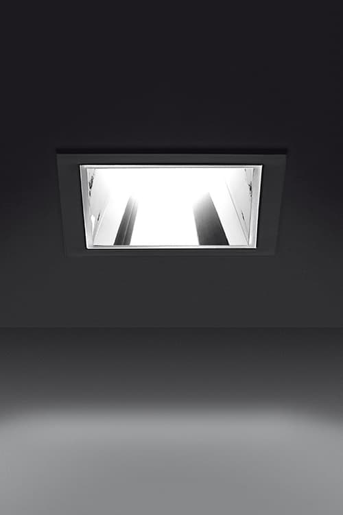 Встраиваемый в потолок светильник Artemide Architectural Everything 80 Square - trimless