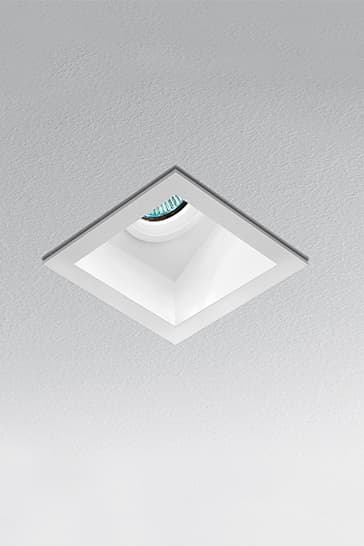 Встраиваемый в потолок светильник Artemide Architectural Java Downlight Wall Wash