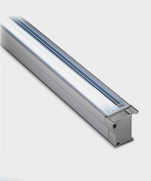 Встраиваемый в грунт светильник iGuzzini Linealuce recessed FL