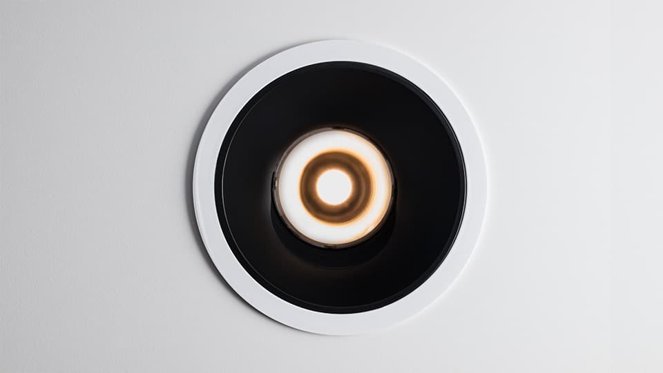 Встраиваемый в потолок светильник Artemide Architectural Everything 150 Round Trim — фото 4