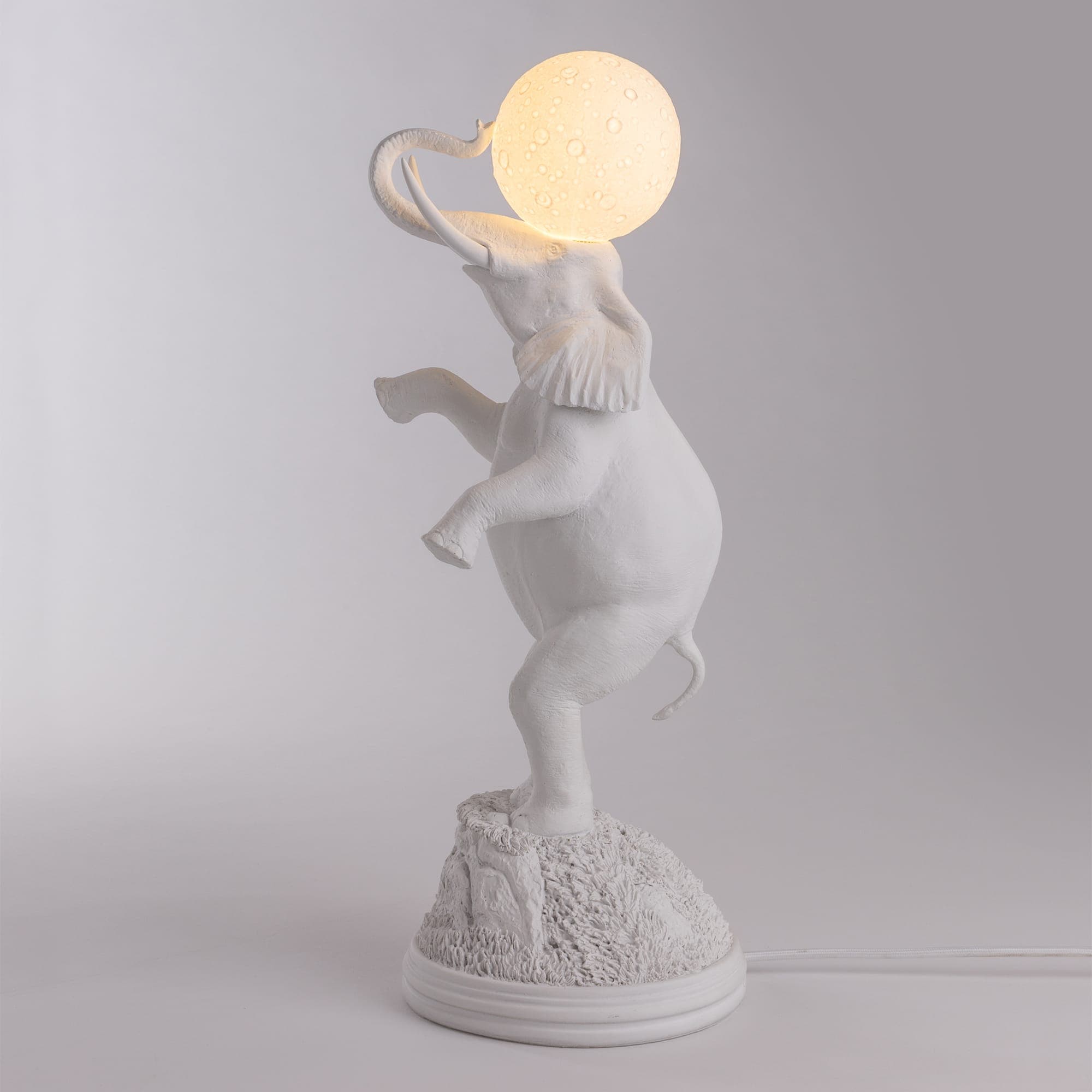 Настольная лампа Seletti Elephant Lamp
