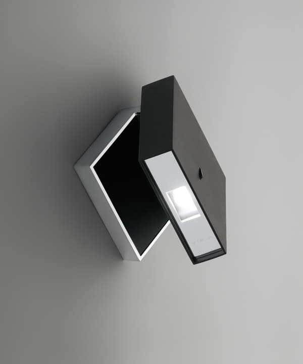 Настенный светильник Vibia Alpha 7940