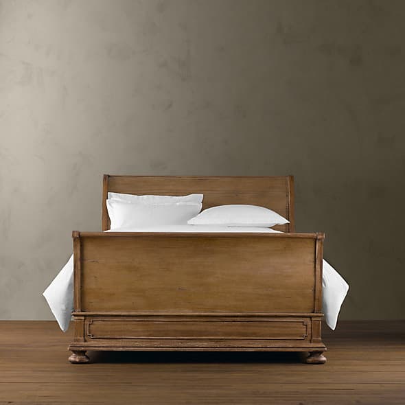 Restoration Hardware St. James Sleigh Bed with Footboard — фото 3