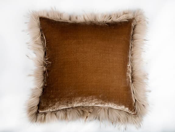 Подушка Holly Hunt RACCOON LOOP PILLOW — фото 2