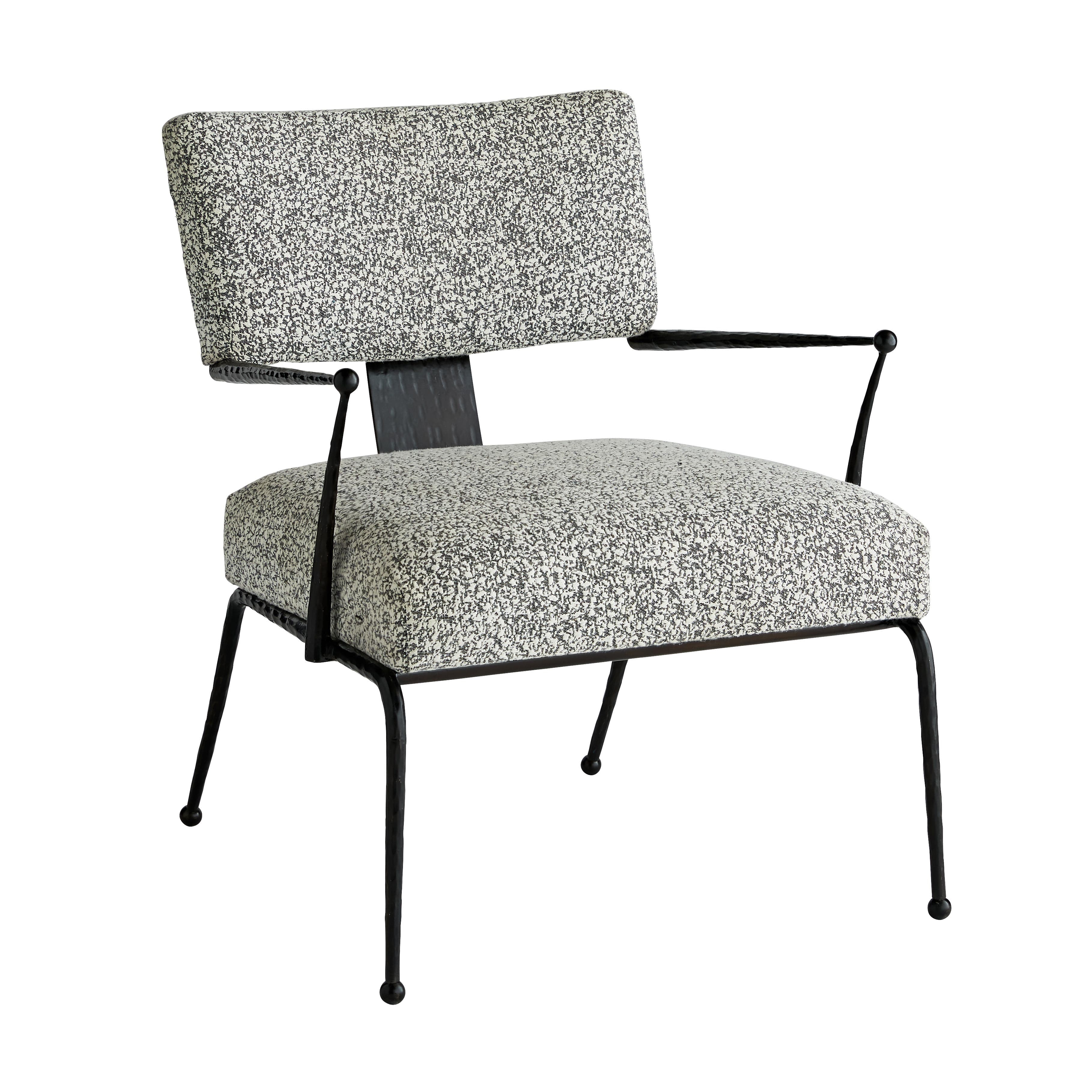 Стул с подлокотниками Arteriors Wallace Chair Pitch Texture