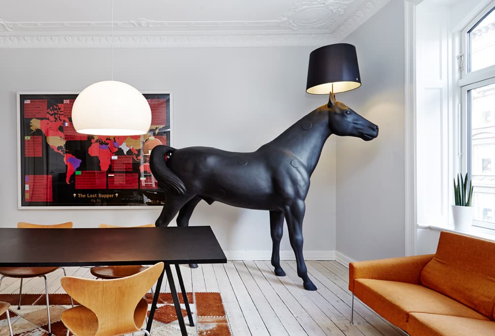Напольный светильник Moooi Horse lamp — фото 3