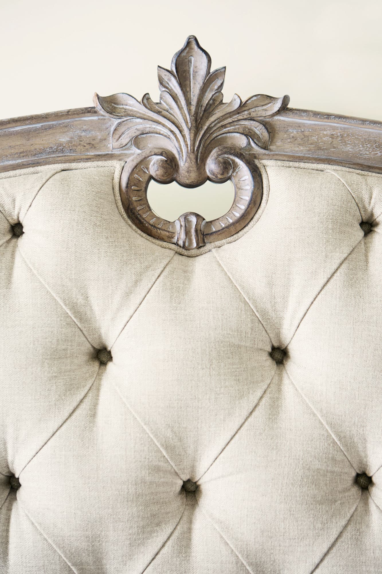 Двуспальная кровать Bernhardt Campania Upholstered Panel Bed — фото 4