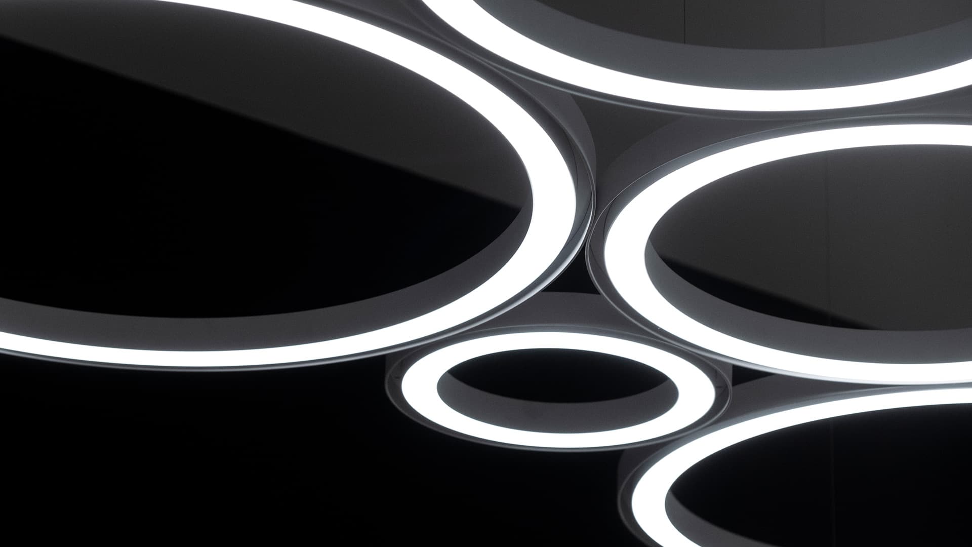 Подвесной светильник Artemide Ripple Cluster Light Engine + Light Diffuser — фото 3