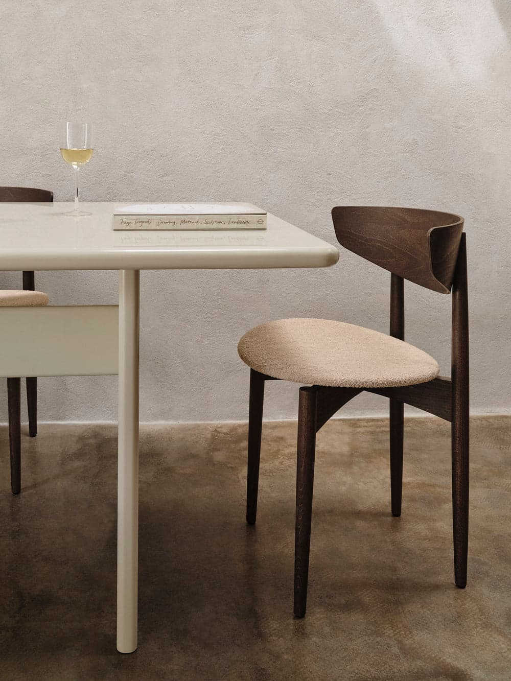 Ferm Living Herman Dining Chair - Upholstered Seat - Soft Bouclé - Dark Stained Beech/Natural — фото 3