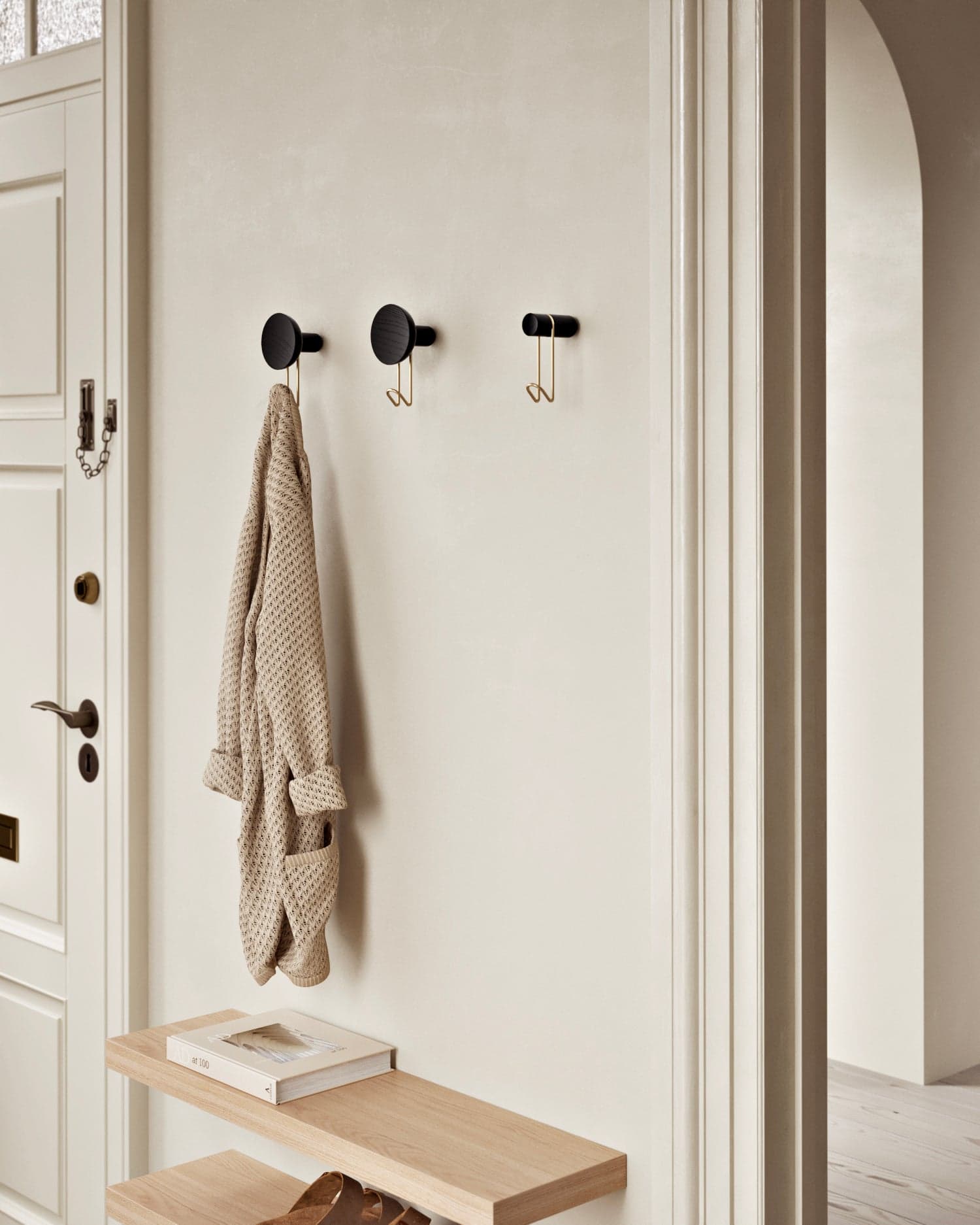 WOUD Around wall hanger (Large) - Black/Satin brass — фото 3