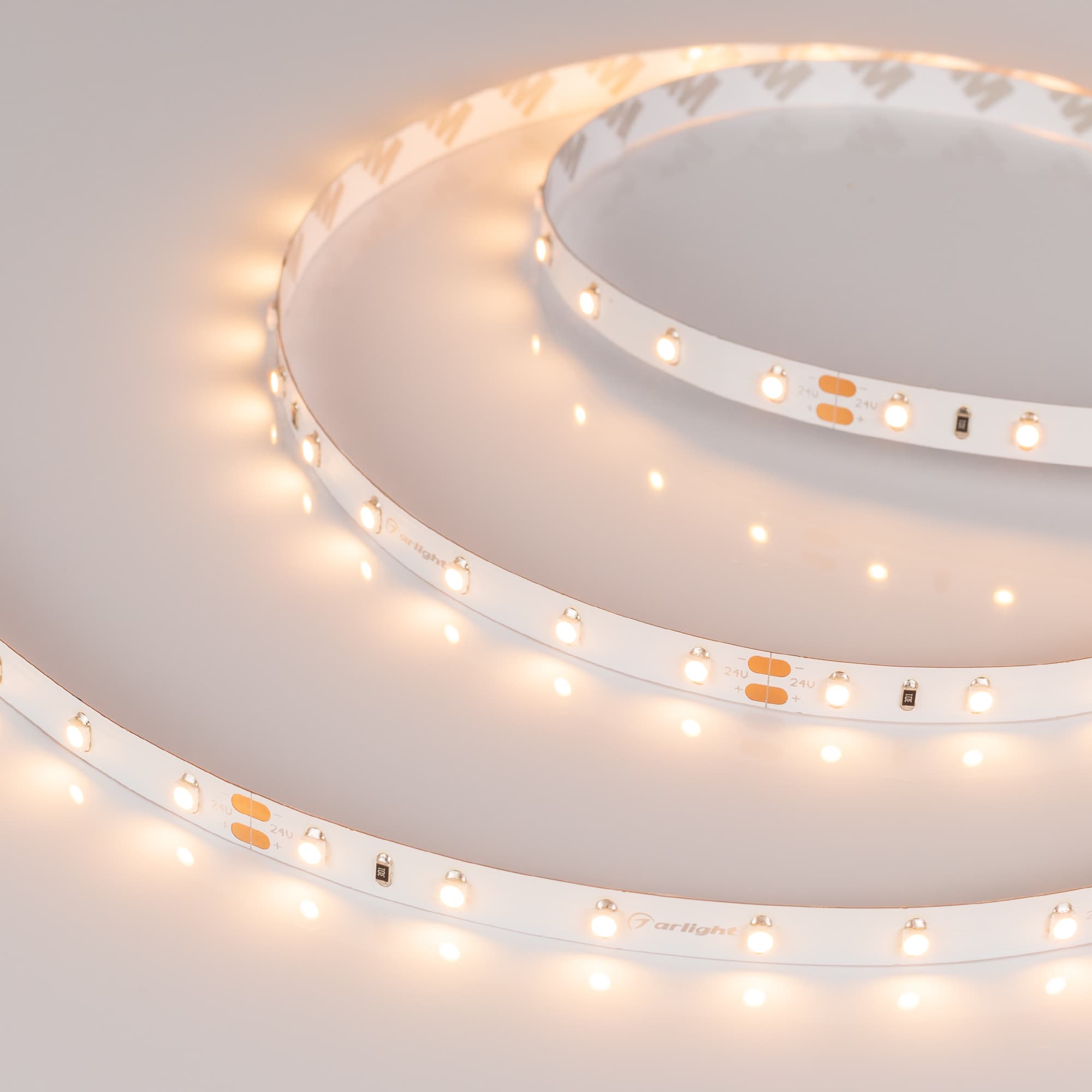 Светодиодная лента RT 2-5000 24V Warm2700 (3528, 300 LED, CRI98) (Arlight, 4.8 Вт/м, IP20) 021414(1) — фото 3