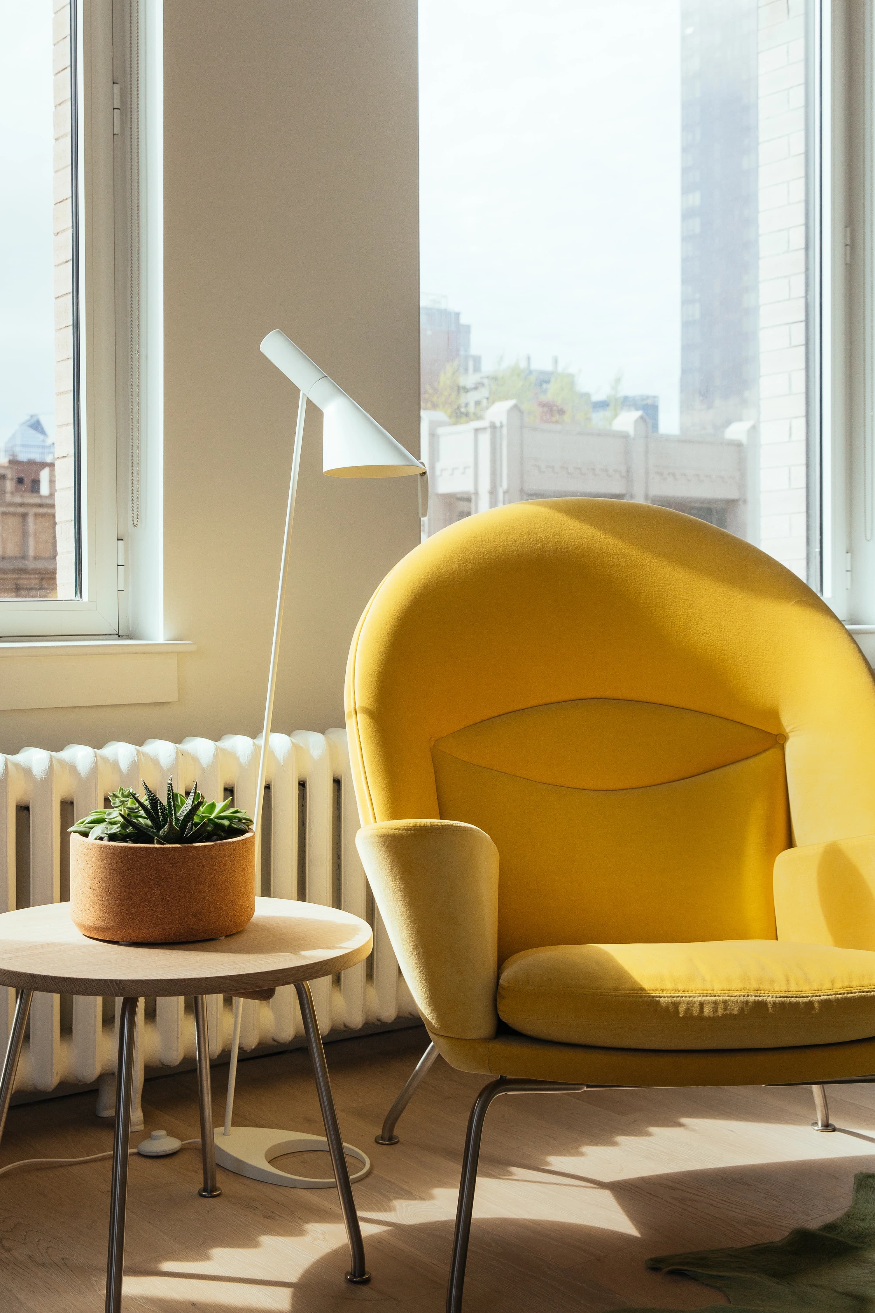 Louis Poulsen AJ Floor Lamp White — фото 3