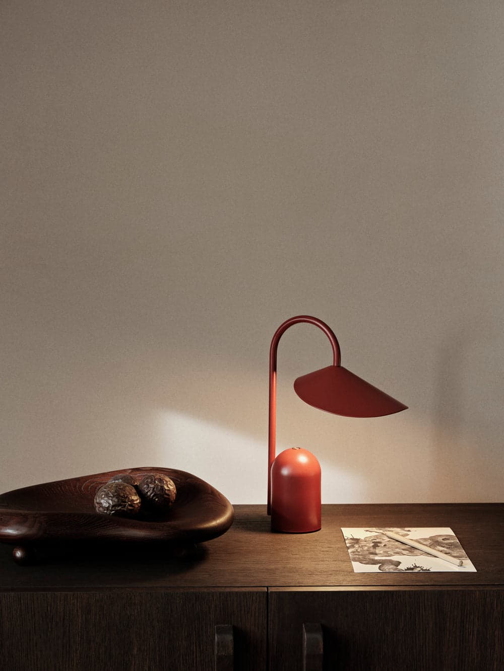 Ferm Living Arum Portable Lamp - Oxide Red — фото 3