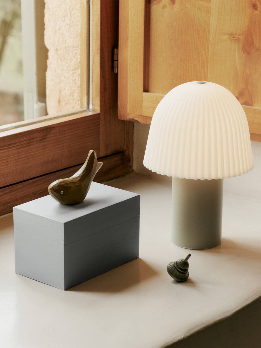 Ferm Living Frill Portable Lamp - Cashmere/White — фото 6