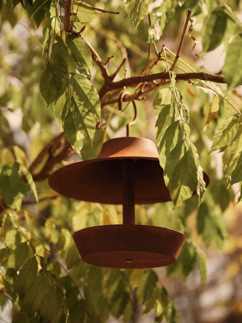 Ferm Living Cortivo Bird Feeder - Rust — фото 3