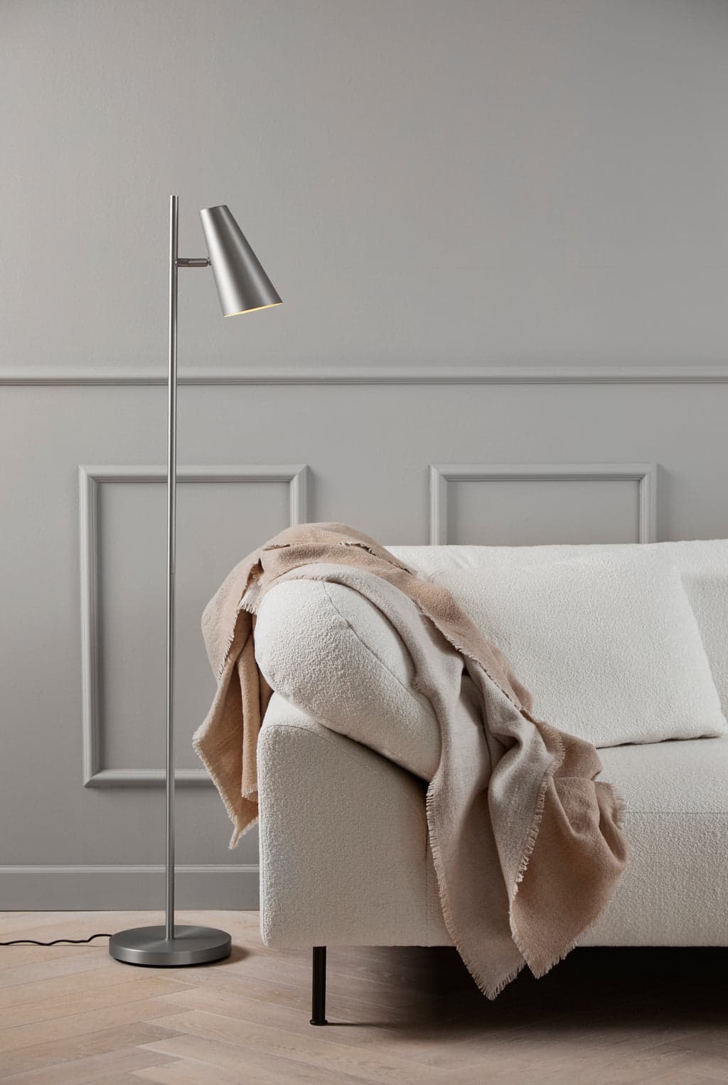 WOUD Cono floor lamp - Brushed metal finish — фото 3