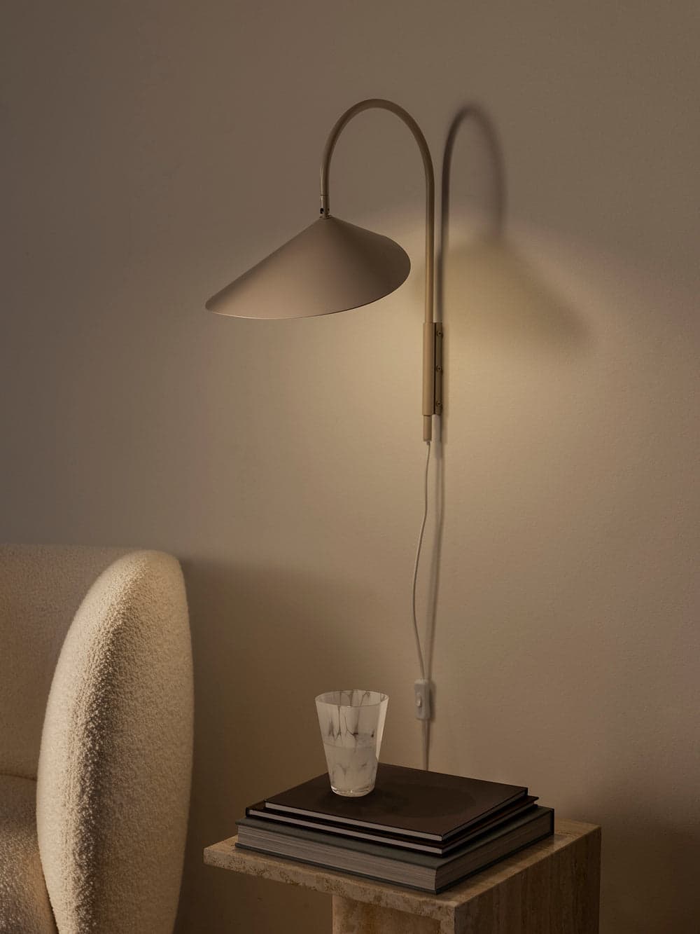 Ferm Living Arum Swivel Wall Lamp - Cashmere — фото 3