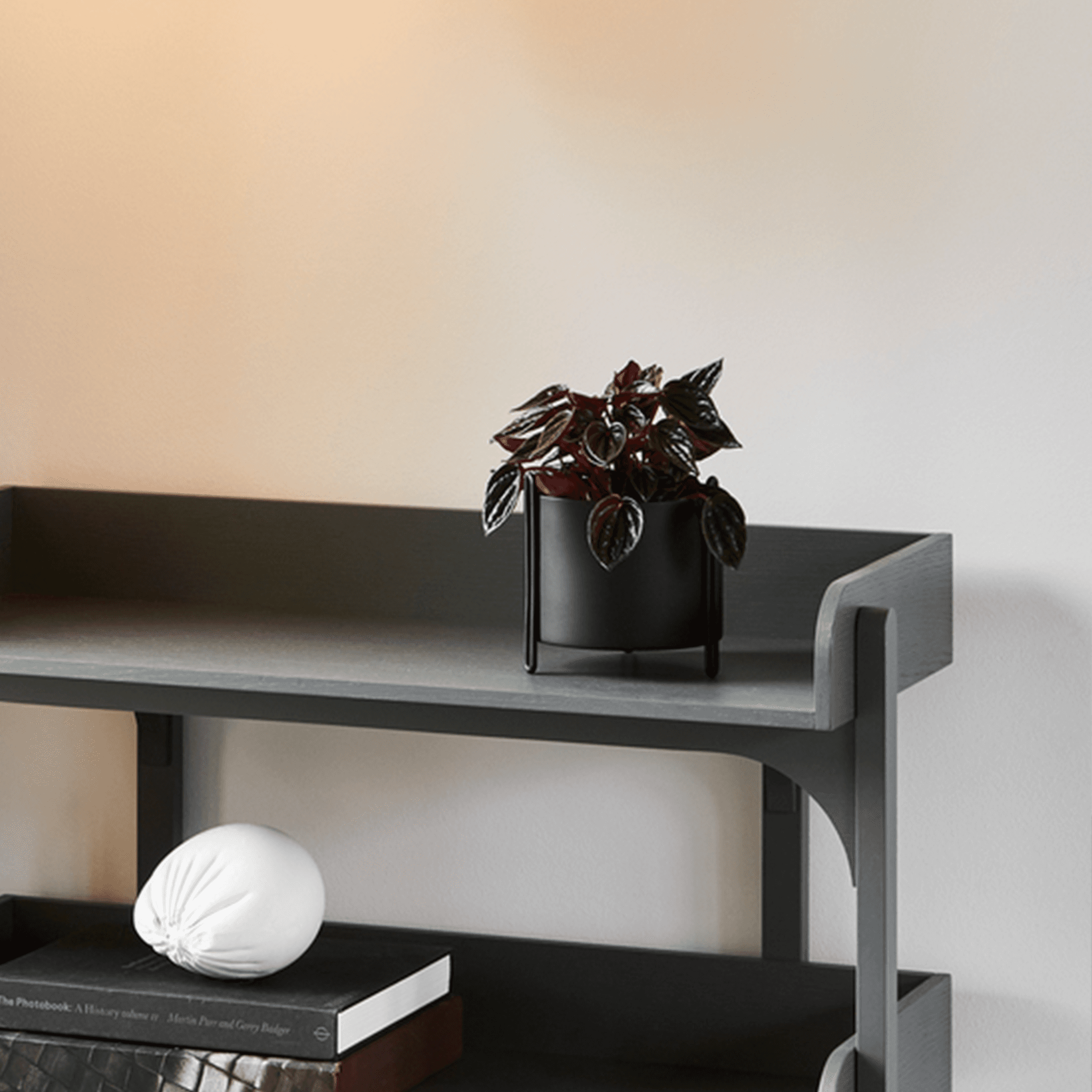 WOUD Pidestall planter (Small) - Black — фото 3