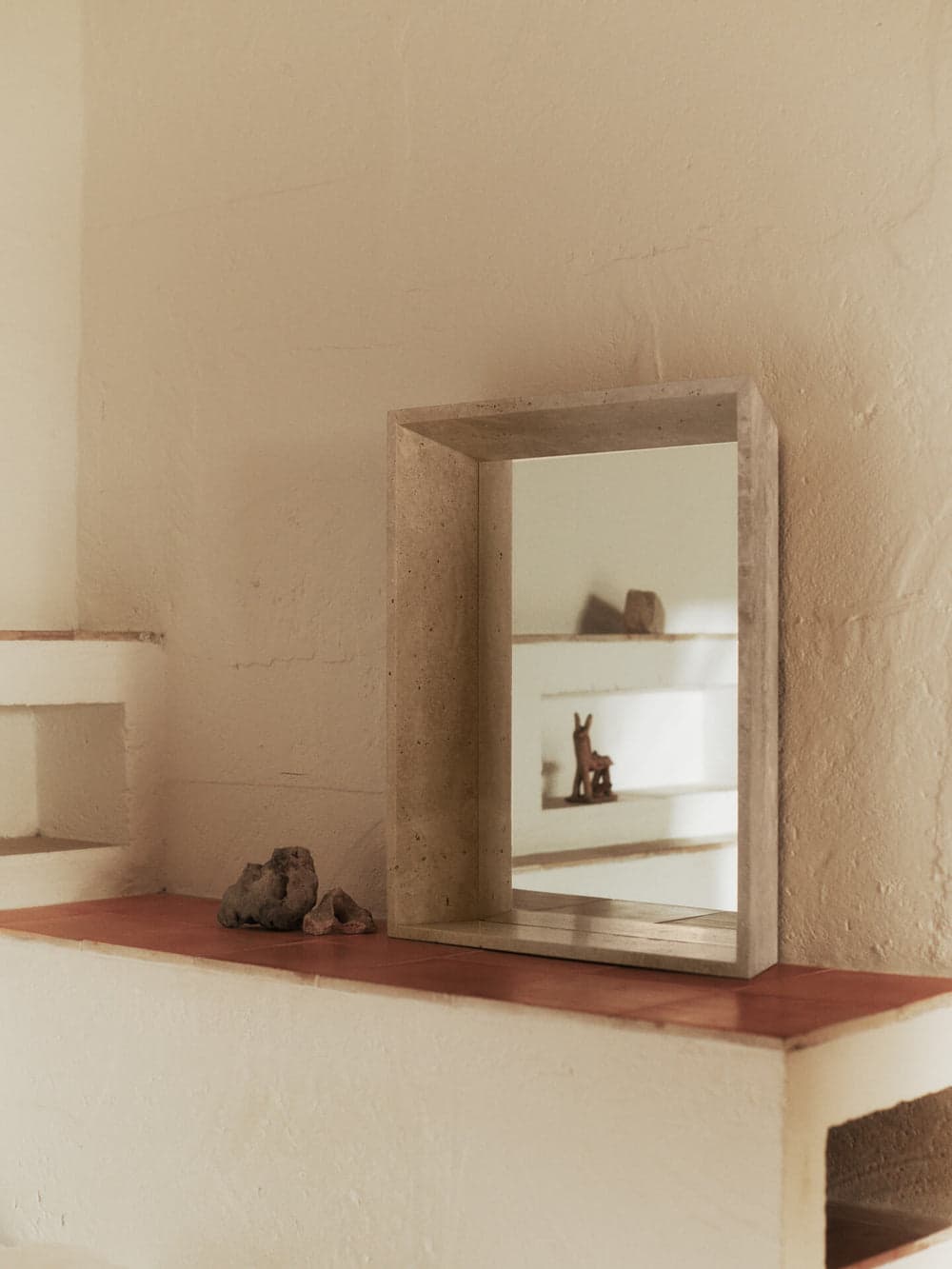 Ferm Living Lancet Mirror - Travertine — фото 3