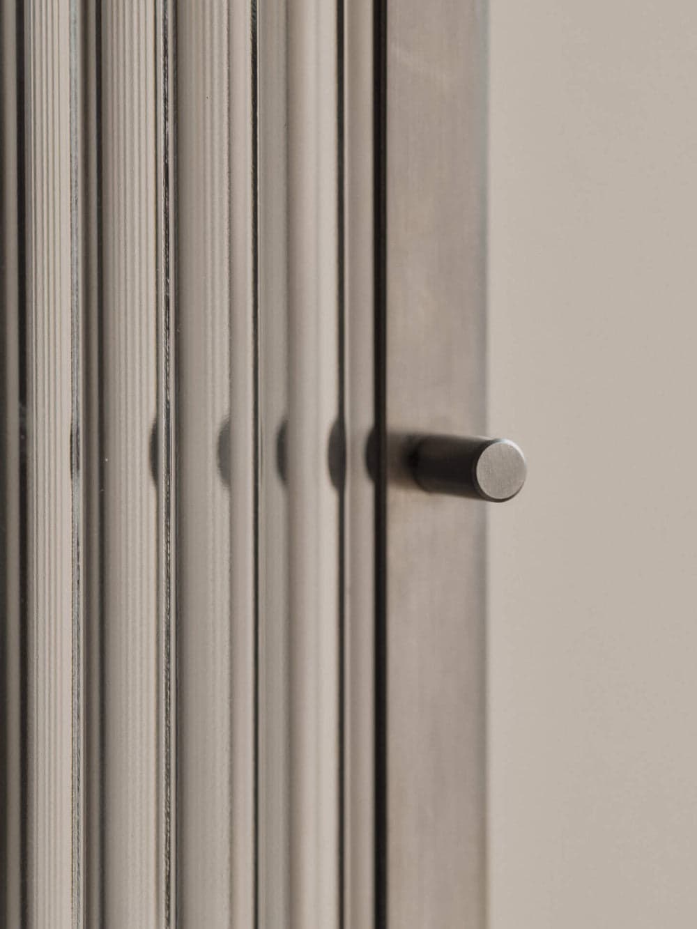 Ferm Living Haze Wall Cabinet - Tall - Brushed Stainless Steel — фото 4