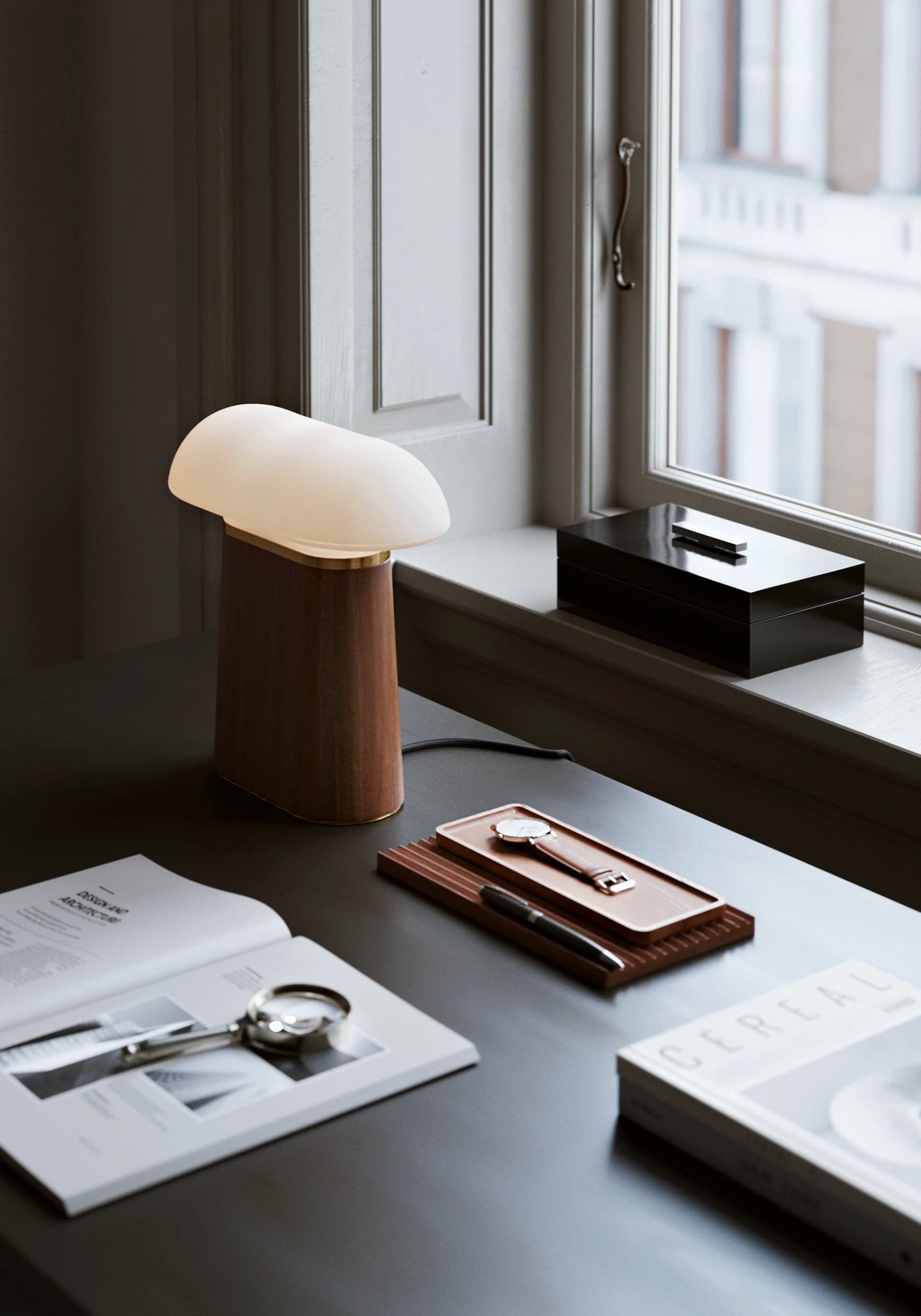 WOUD Nova table lamp - Walnut — фото 4
