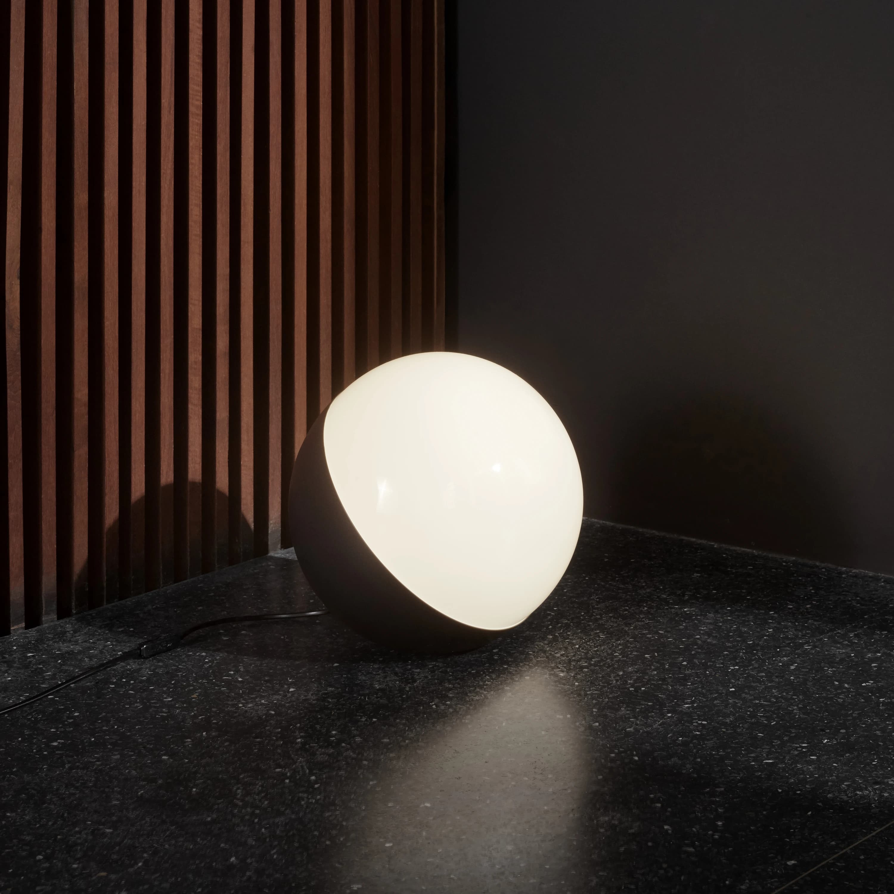 Louis Poulsen VL Studio Table/Floor Lamp Matte black Ø 320 — фото 4
