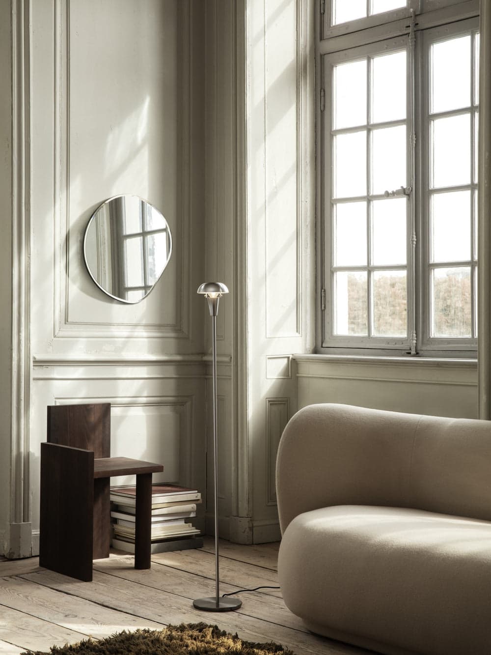 Ferm Living Pond Mirror - Small - Dark Chrome — фото 3