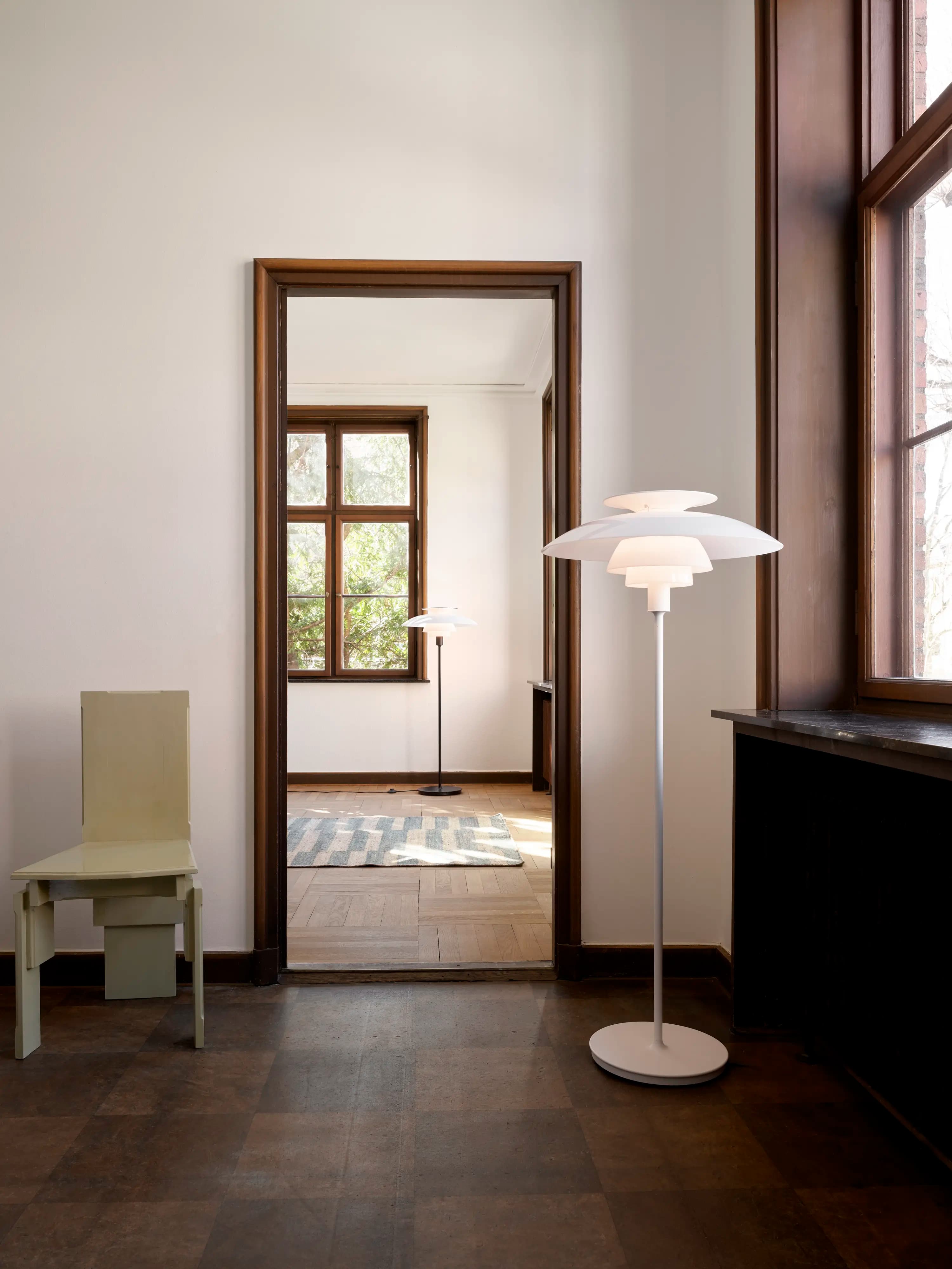Louis Poulsen PH 80 Floor Lamp Opal white/high lustre chrome plated — фото 7