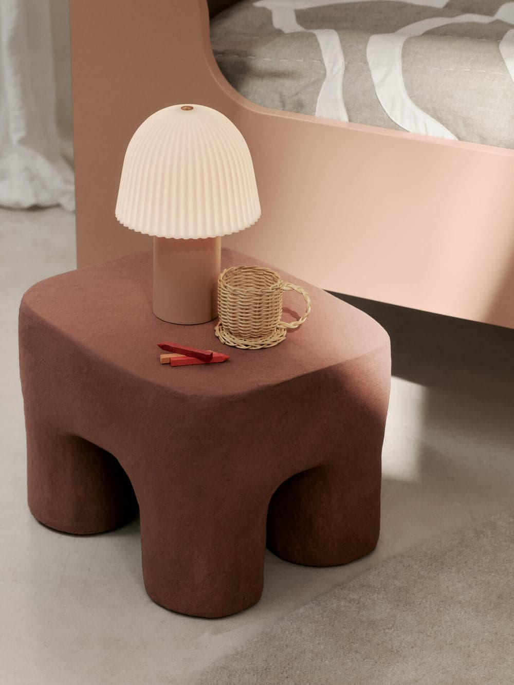 Ferm Living Frill Portable Lamp - Rose/White — фото 4